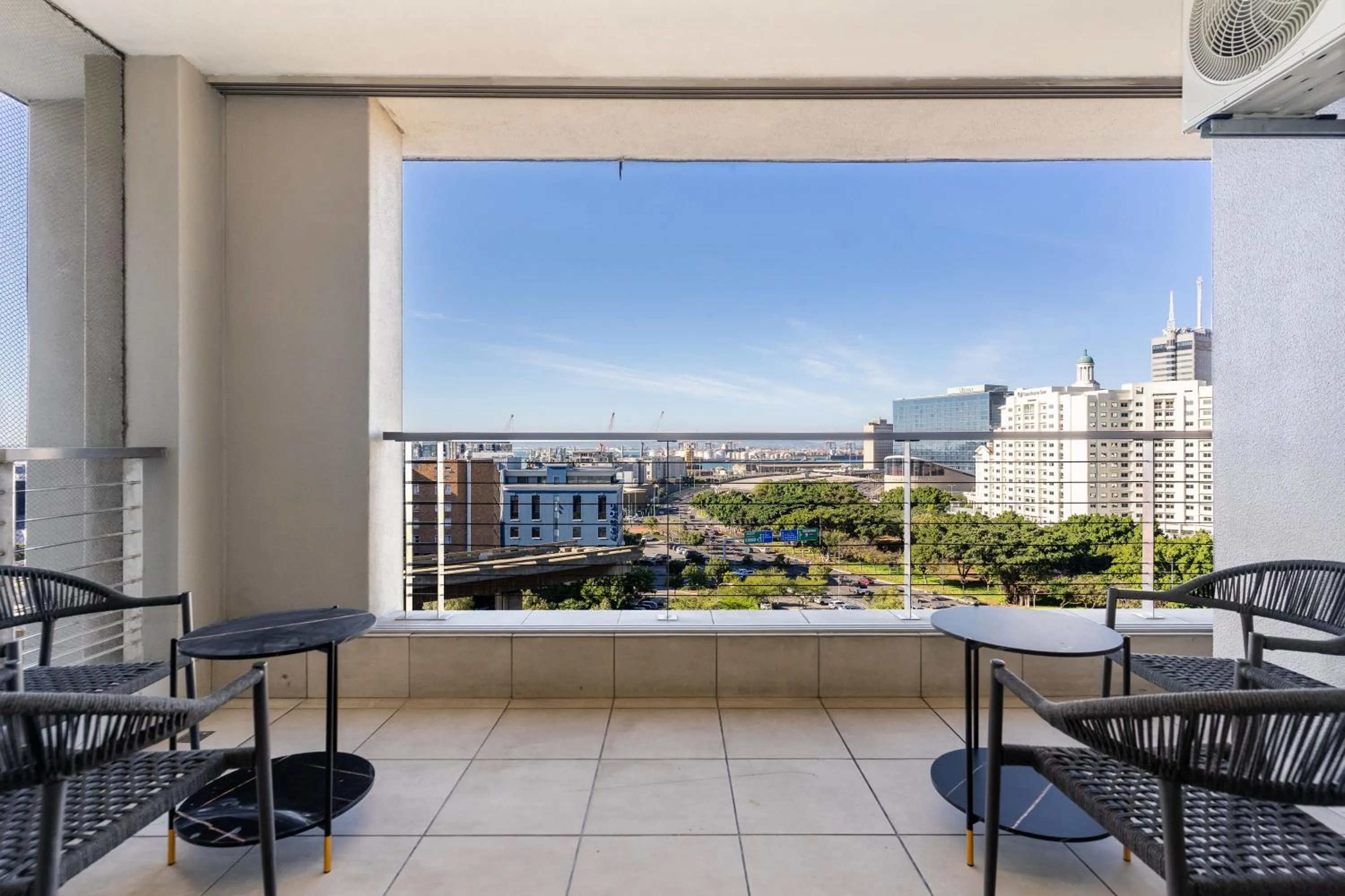 Harbour Edge Apartments