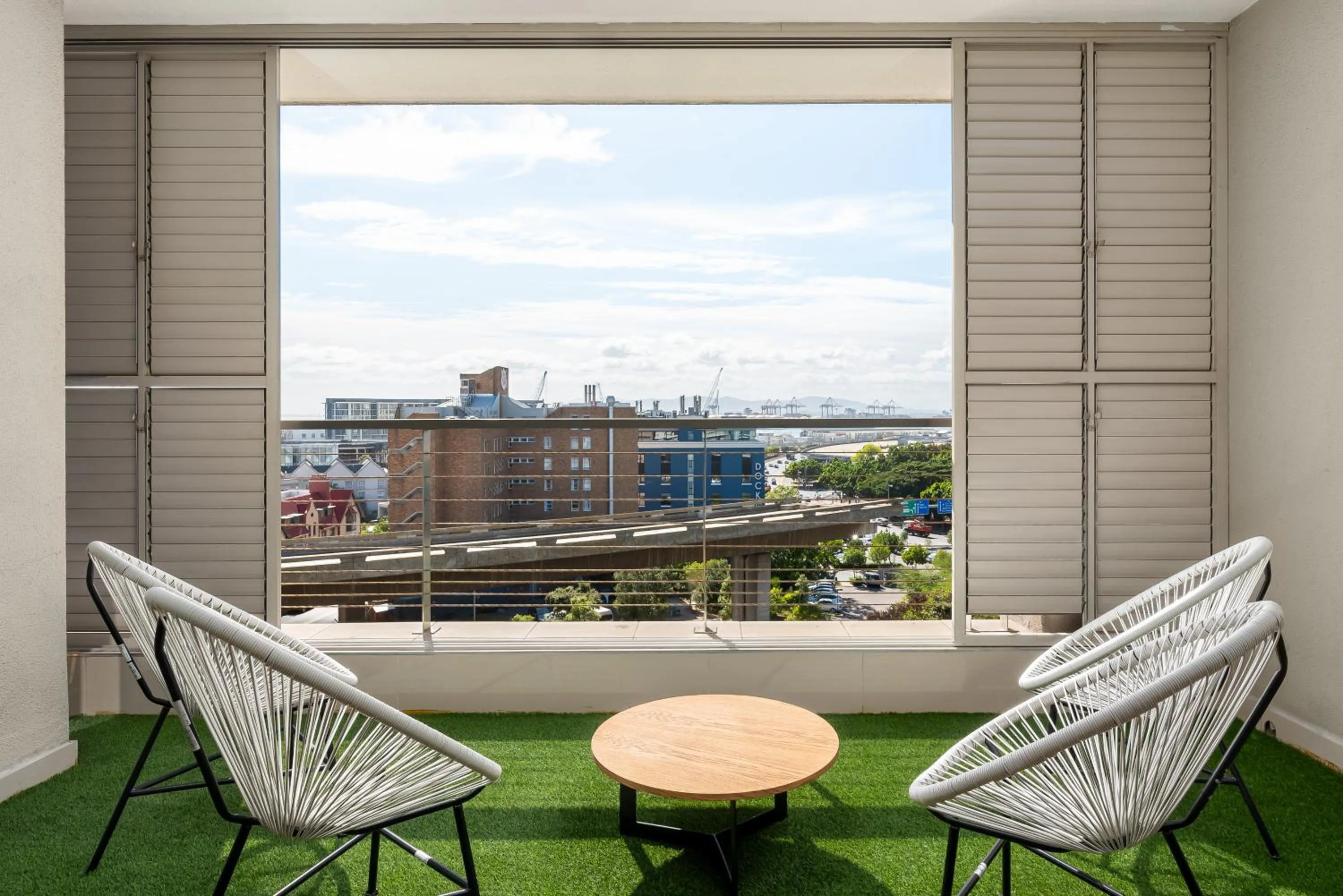 Harbour Edge Apartments