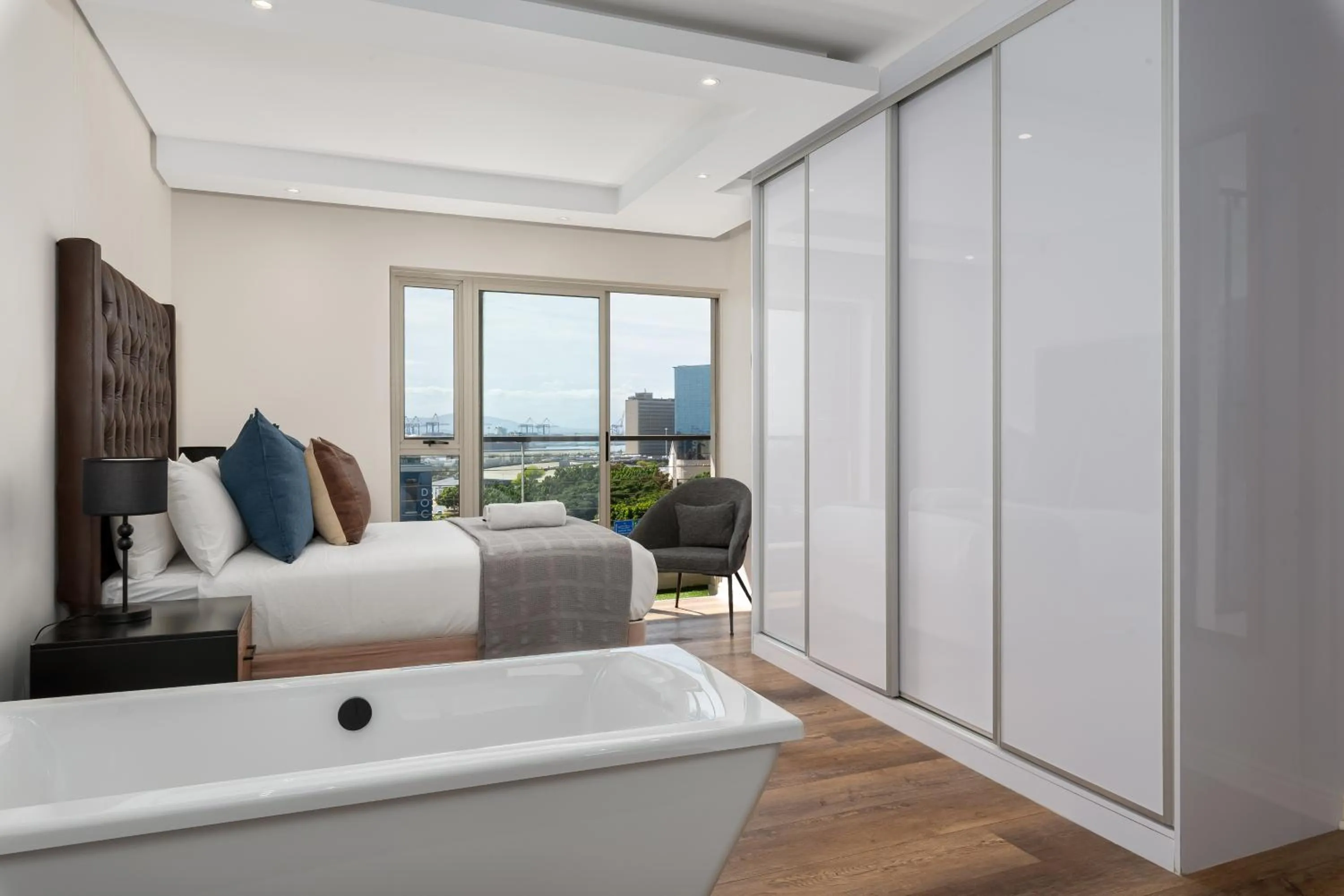 Bed in Harbour Edge Apartments