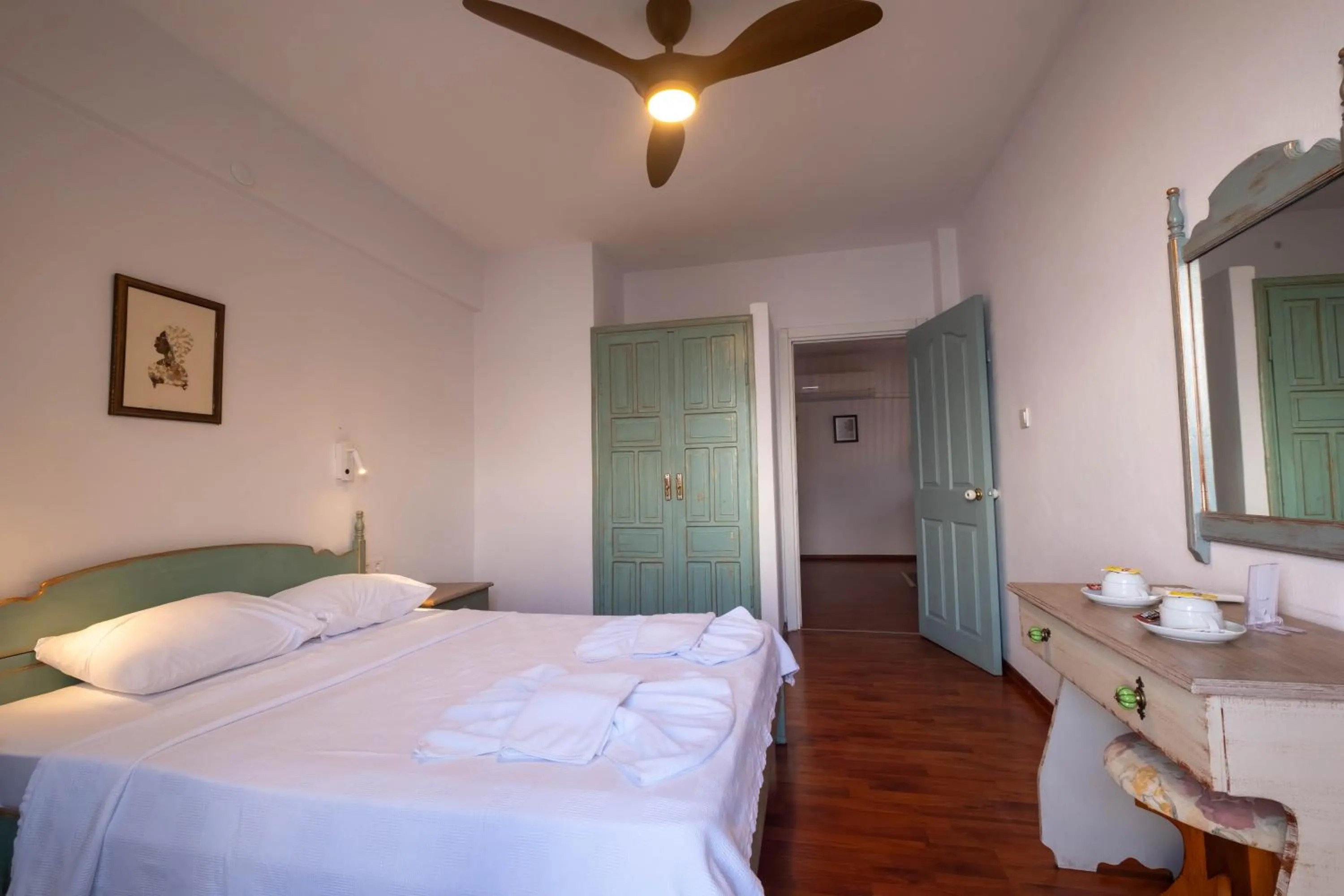 Photo of the whole room in The Diplomat Hotel