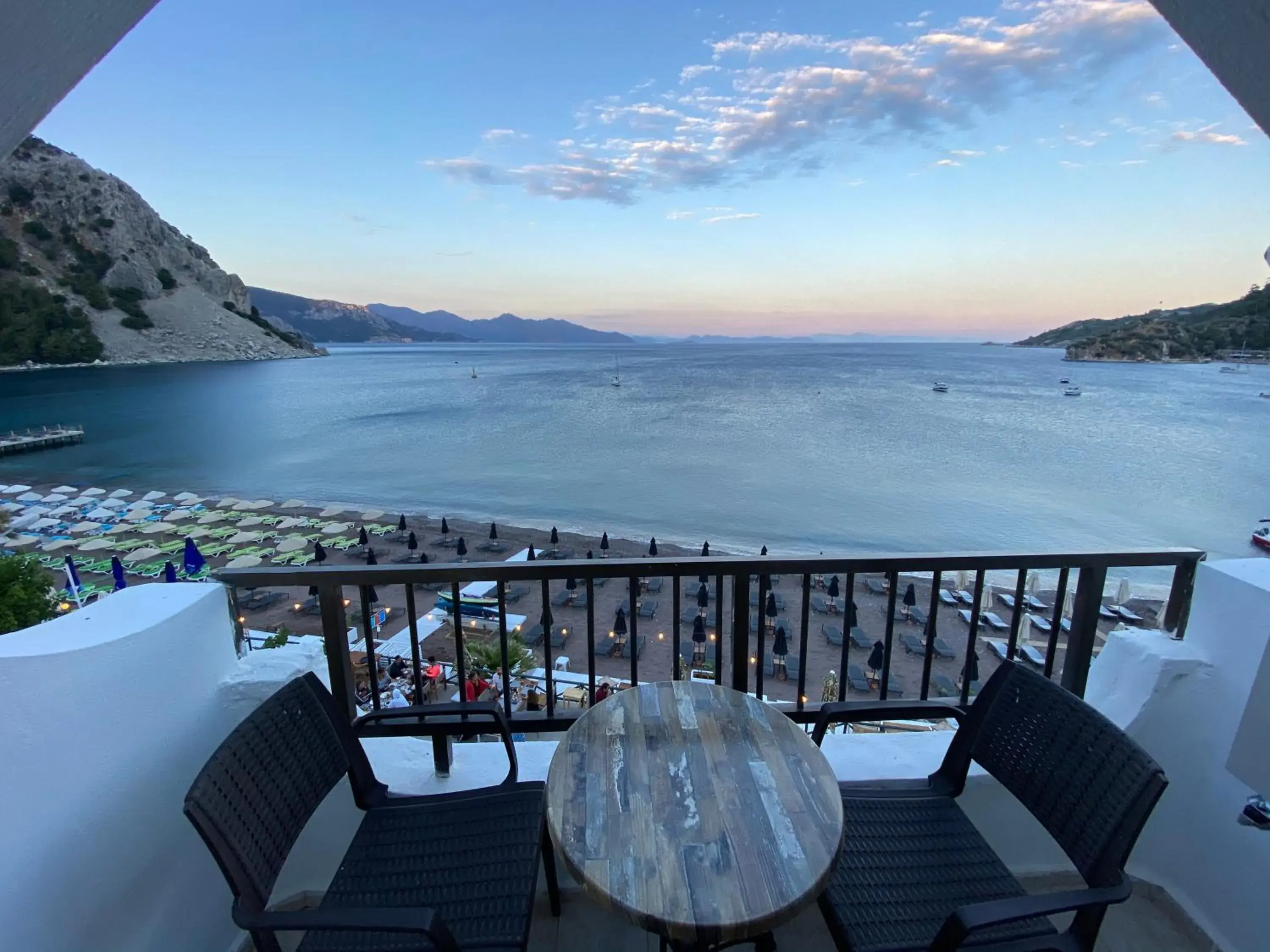 Double or Twin Room with Sea View in The Diplomat Hotel Double or Twin Room with Sea View in The Diplomat Hotel