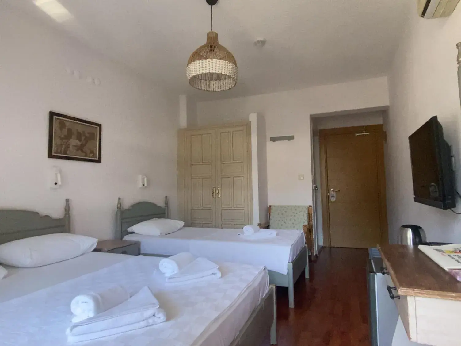 Bed in The Diplomat Hotel Bed in The Diplomat Hotel