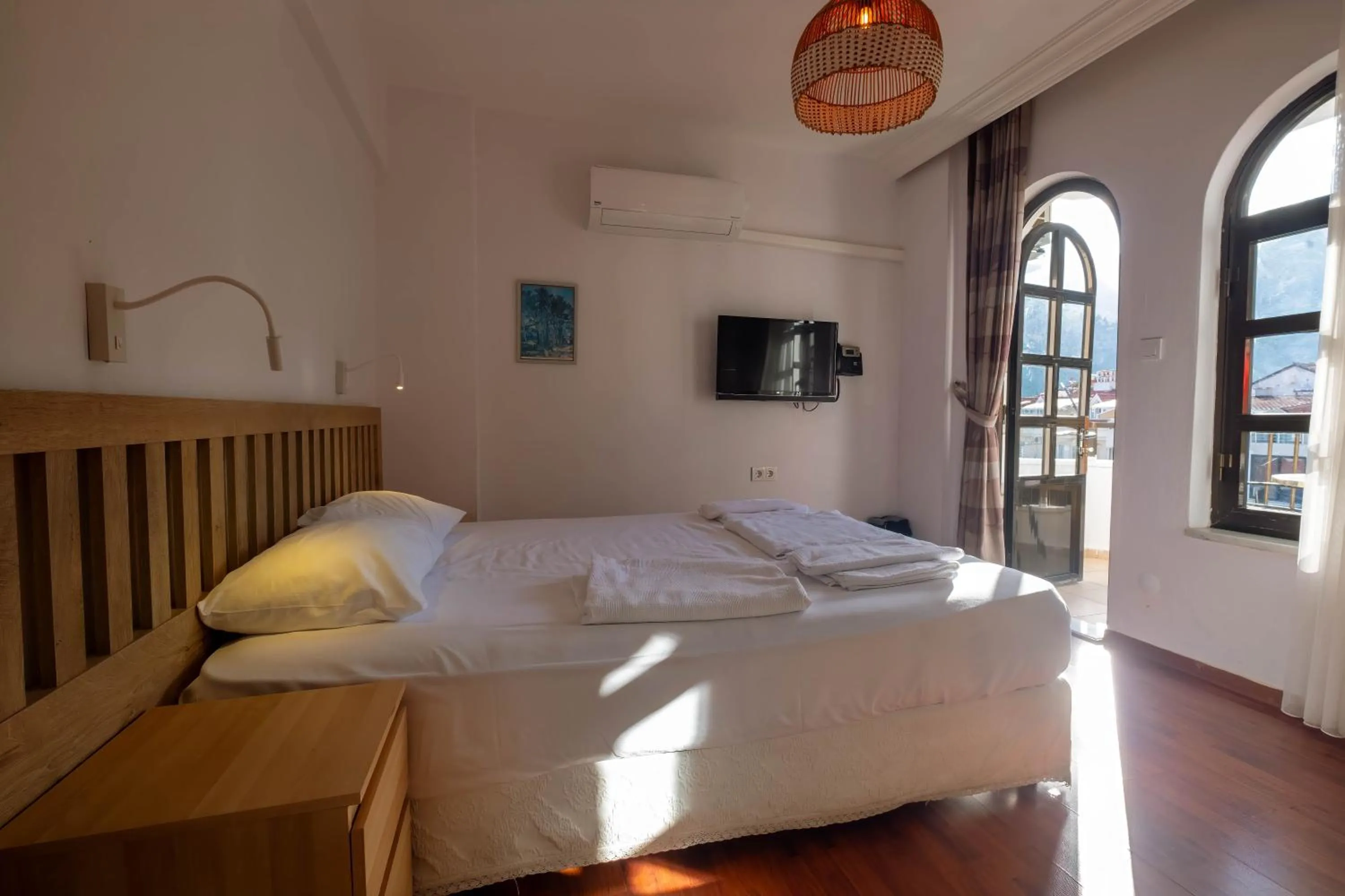 Photo of the whole room in The Diplomat Hotel