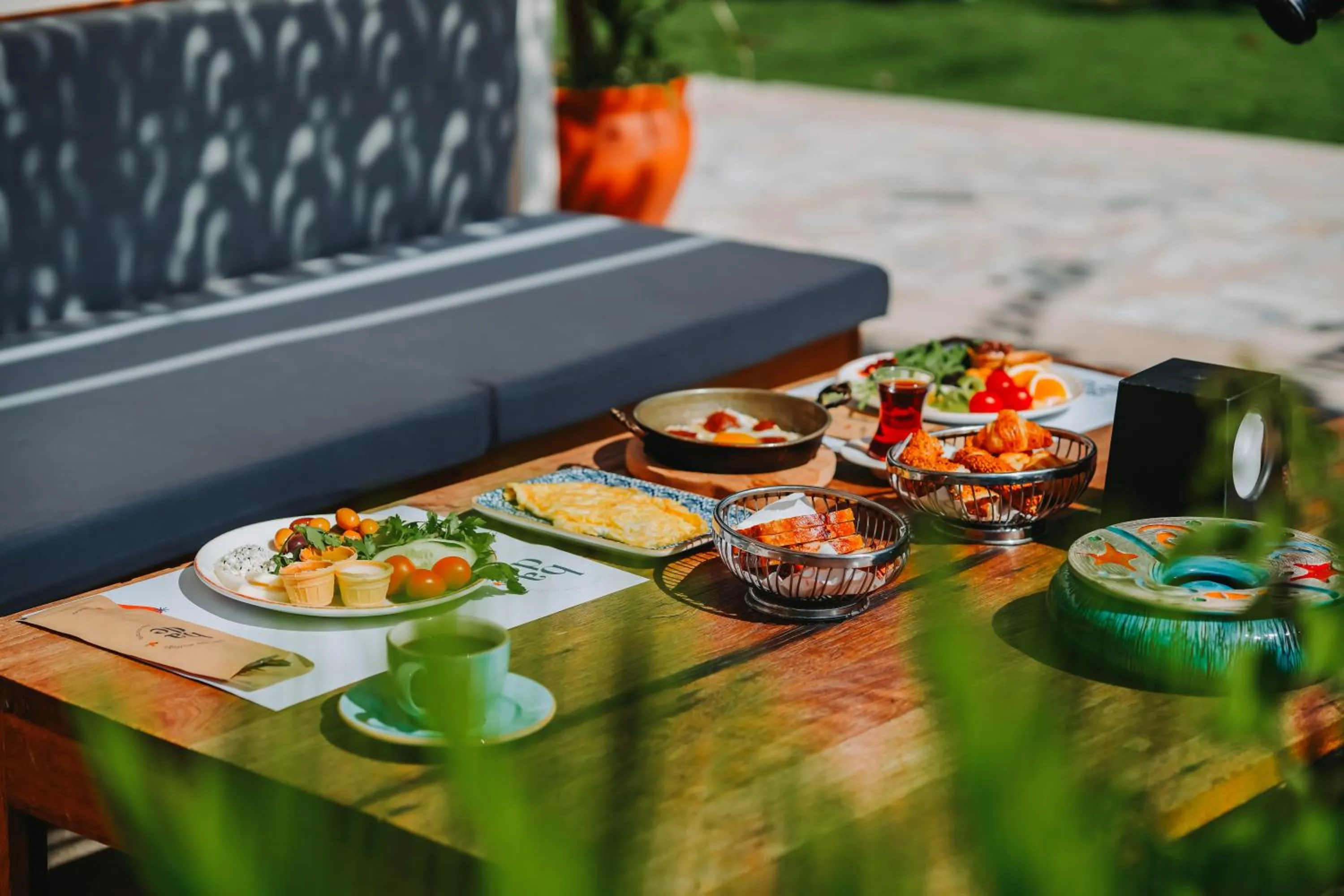 Restaurant/places to eat in The Diplomat Hotel