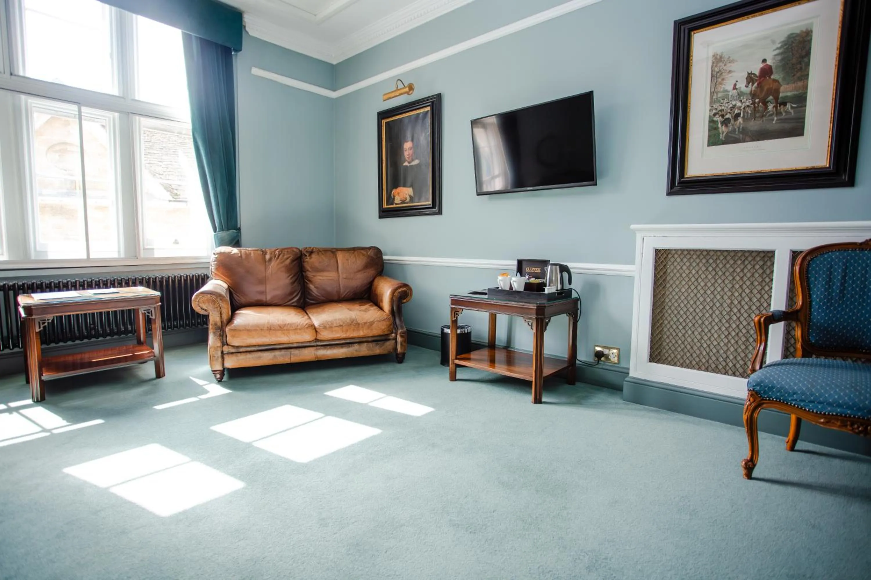 TV and multimedia in The Snooty Fox