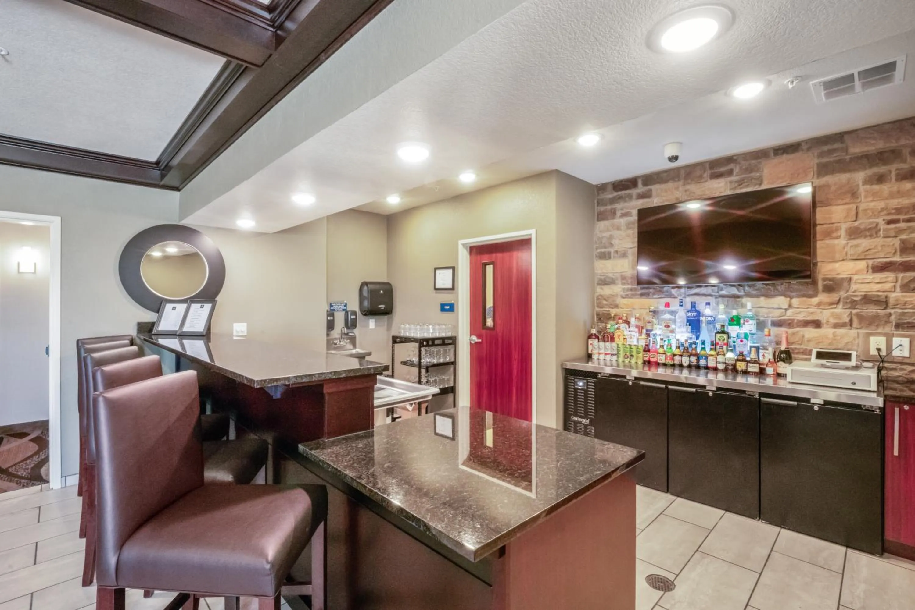 Lounge or bar in Cobblestone Inn & Suites - Boise City