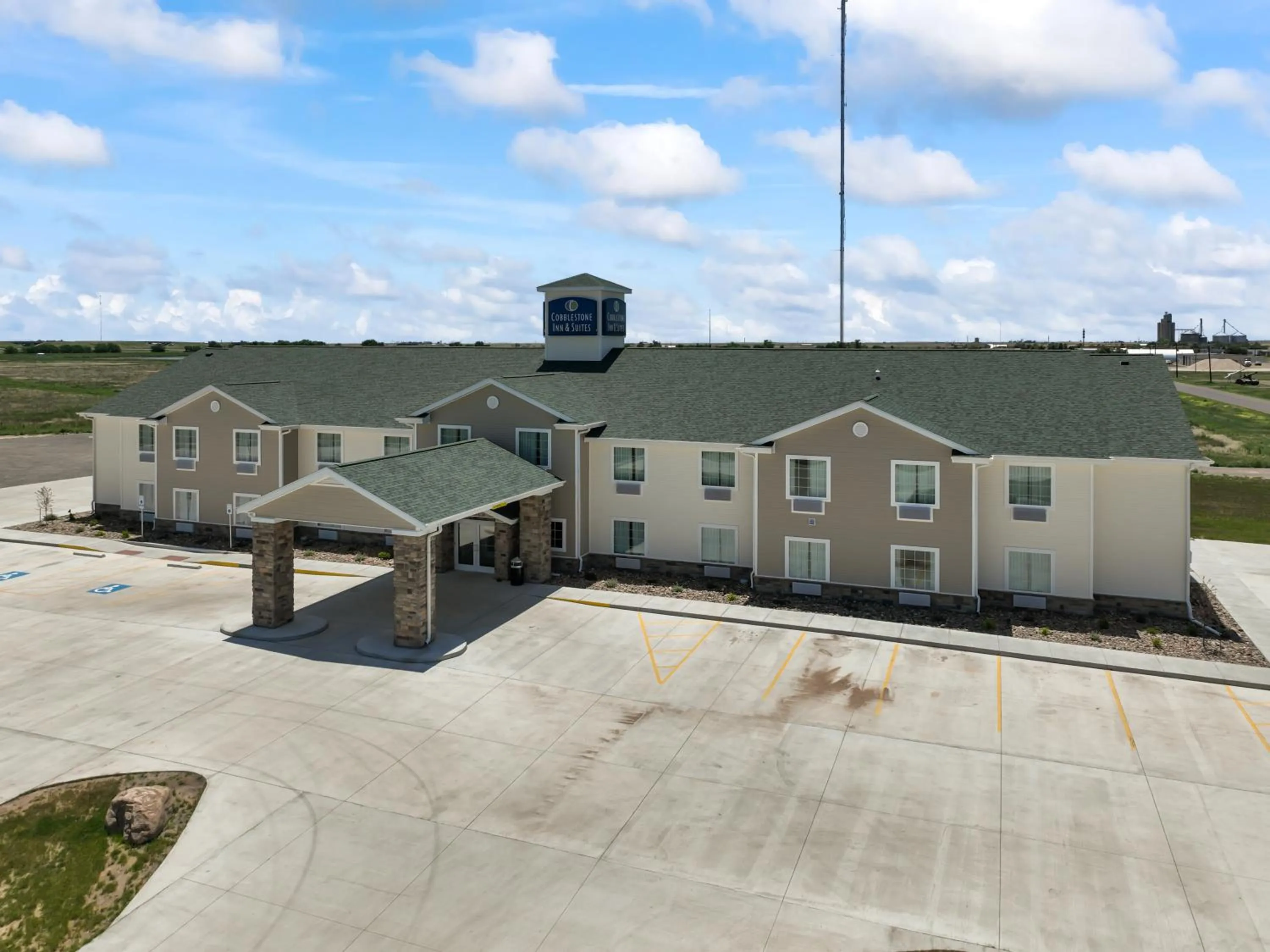 Property building in Cobblestone Inn & Suites - Boise City