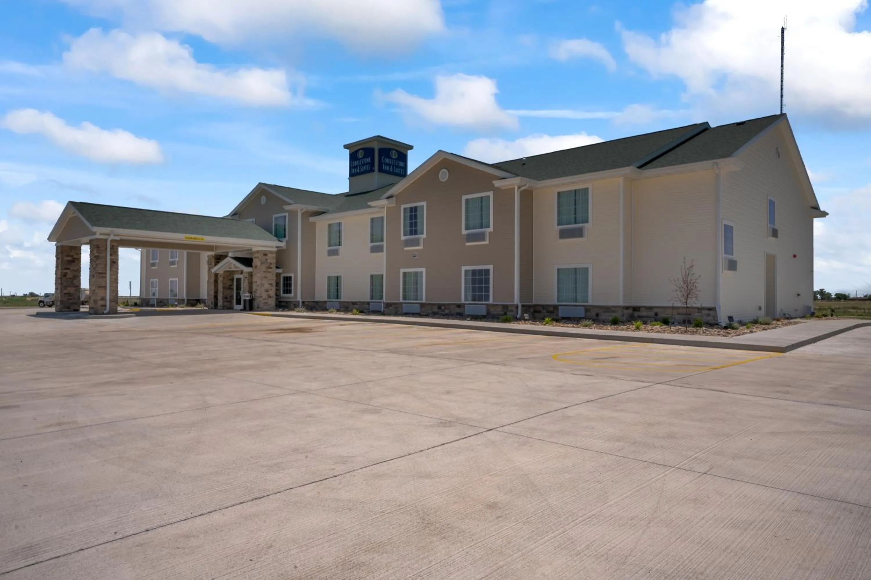 Property building in Cobblestone Inn & Suites - Boise City