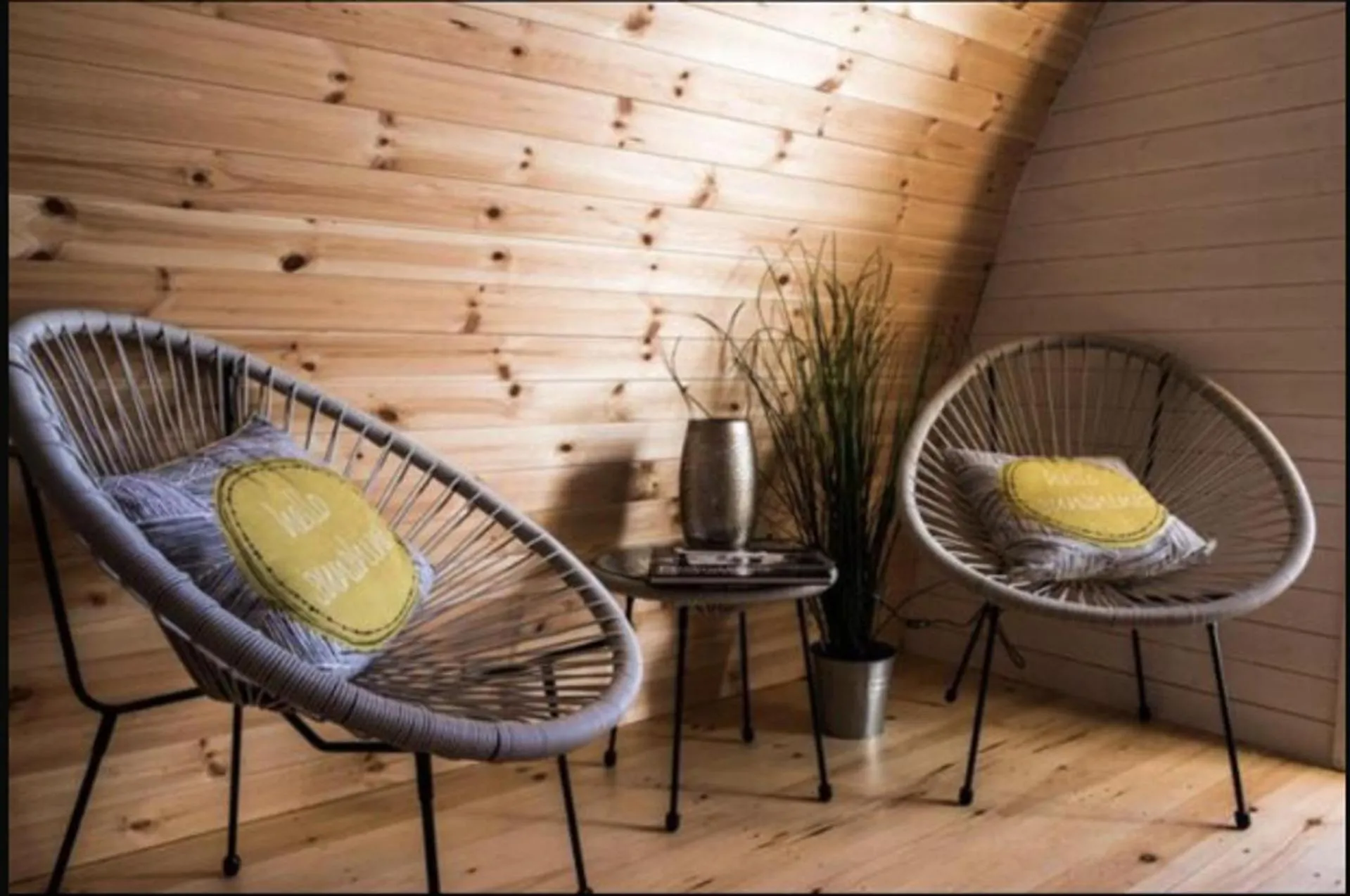 Living room in Chalet - Sleeps 2 - Balcony - Parking - Beach Golf