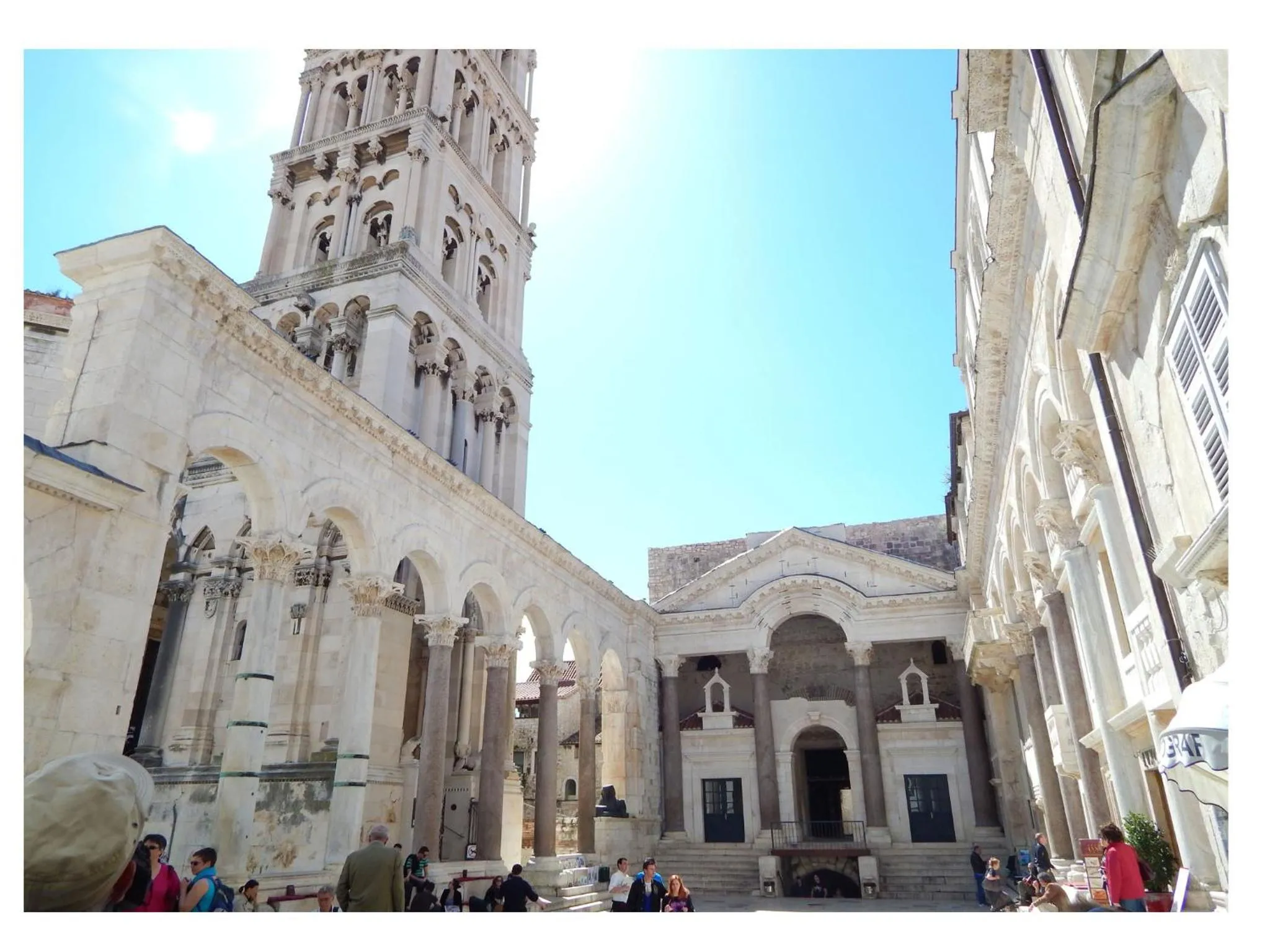 Neighbourhood in "Skalinada" Apartments in the Heart of Split