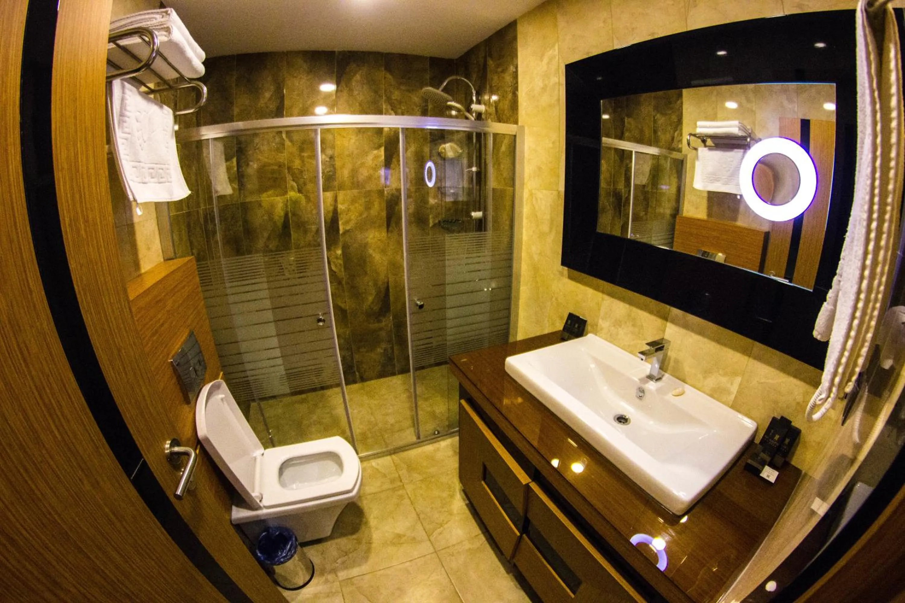 Bathroom in Erbil Quartz Hotel