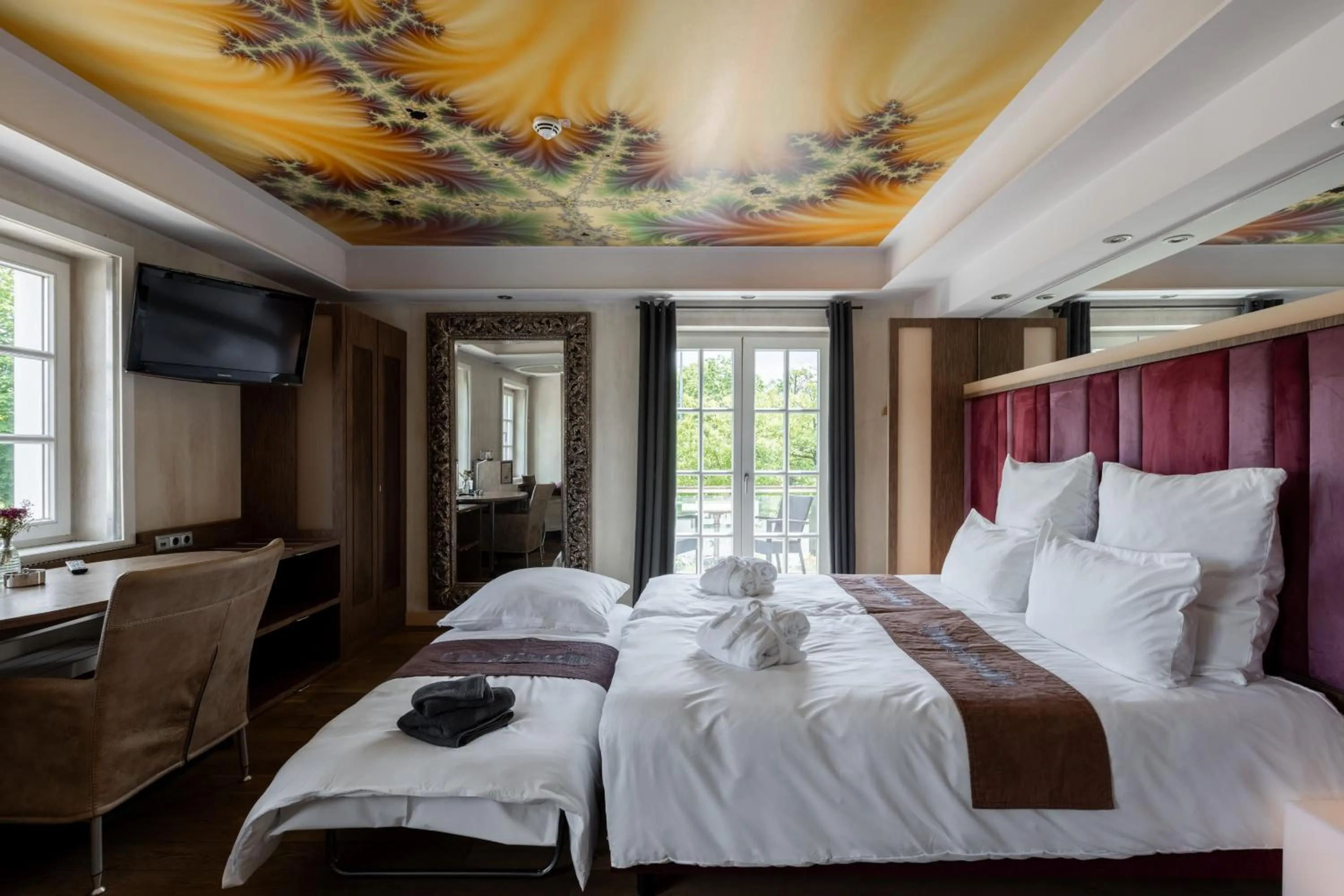 Photo of the whole room, Bed in Wirtshaus & Hotel Landsknecht