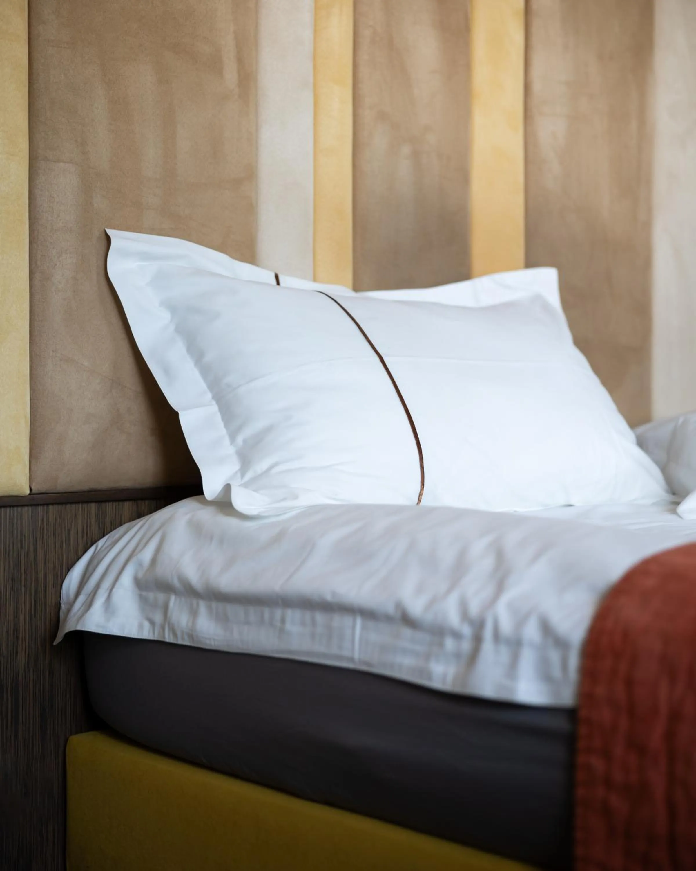 Photo of the whole room, Bed in Wirtshaus & Hotel Landsknecht