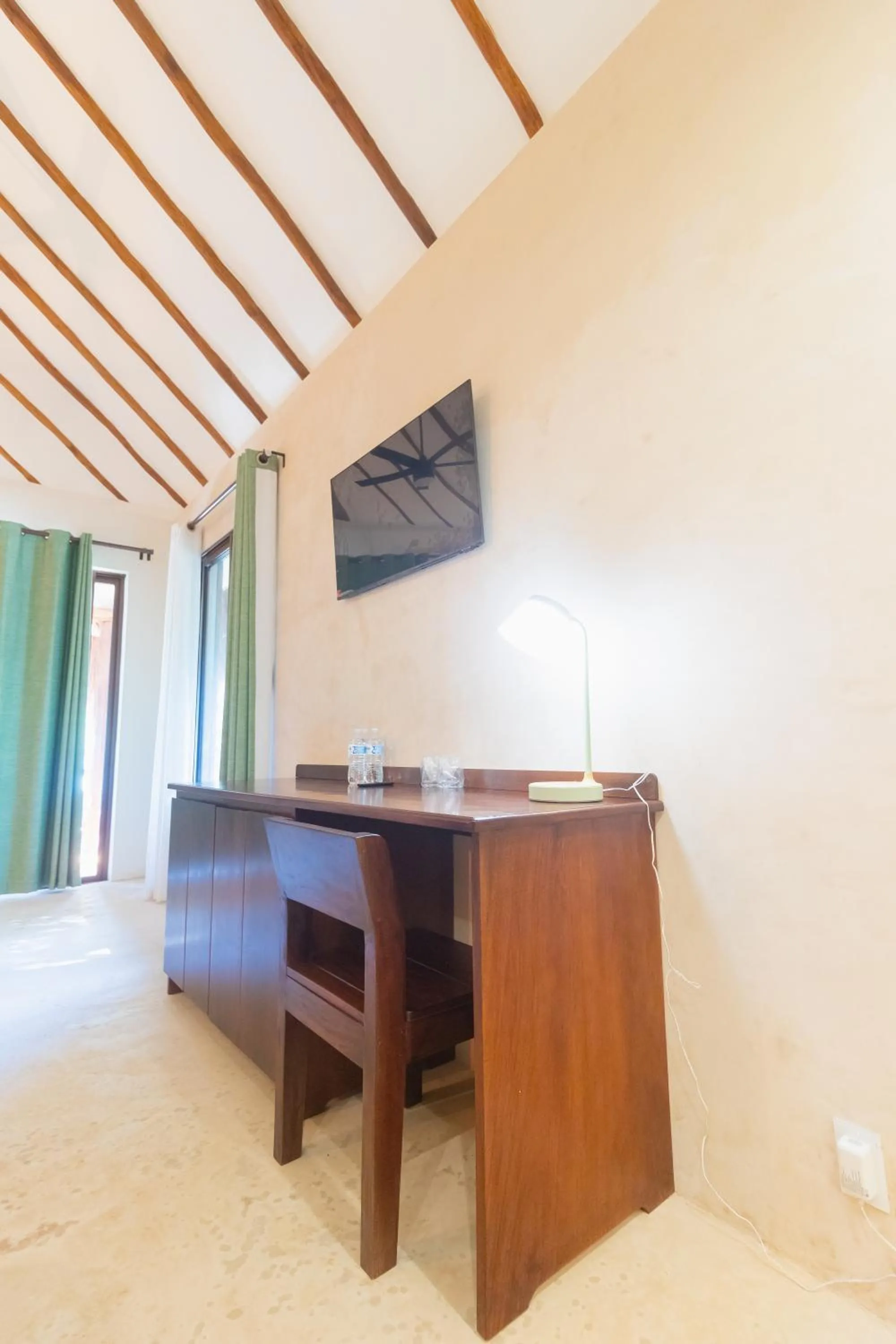 TV and multimedia in Mayan Playa Bacalar