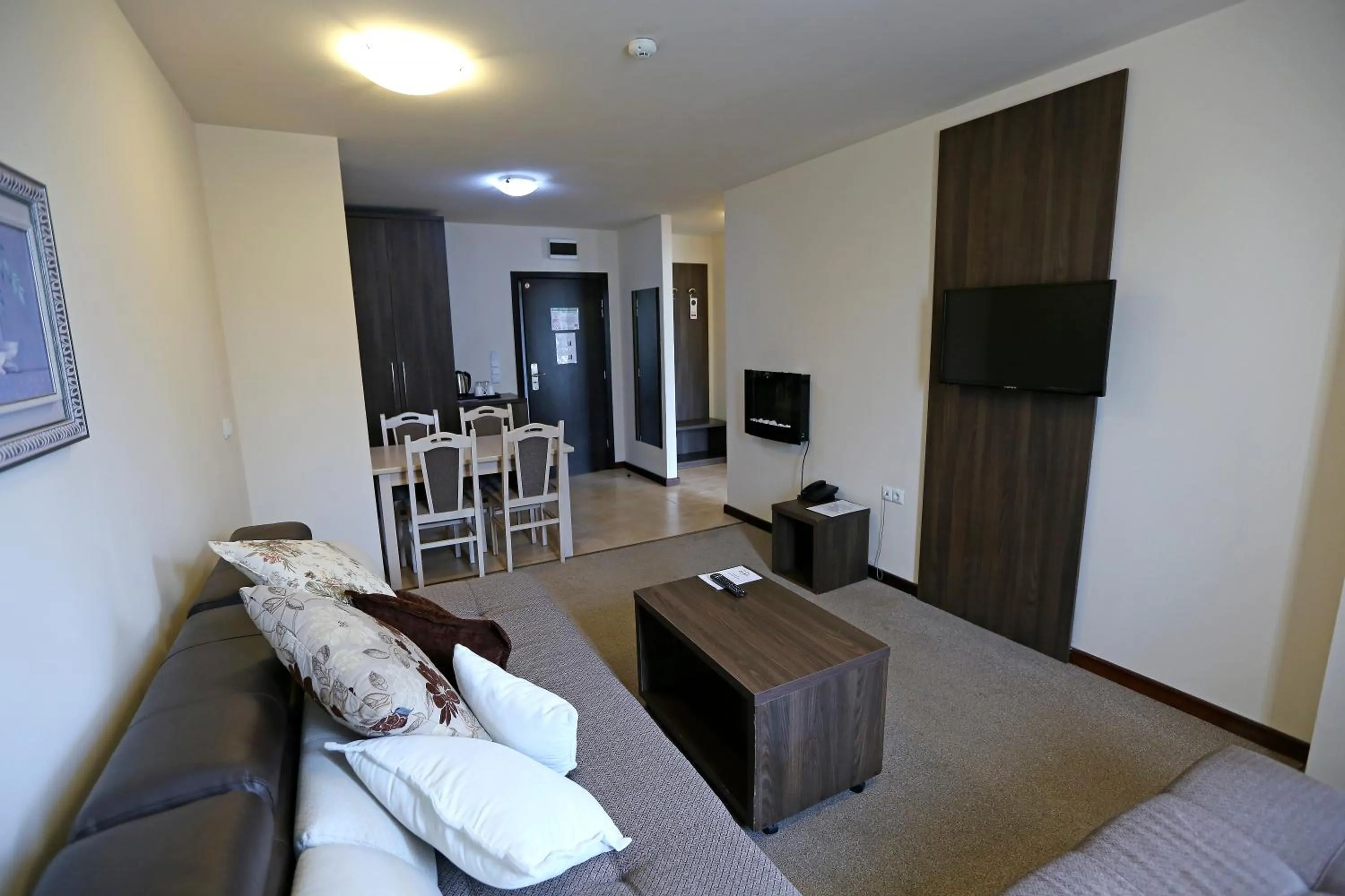 Photo of the whole room in Hotel Zara