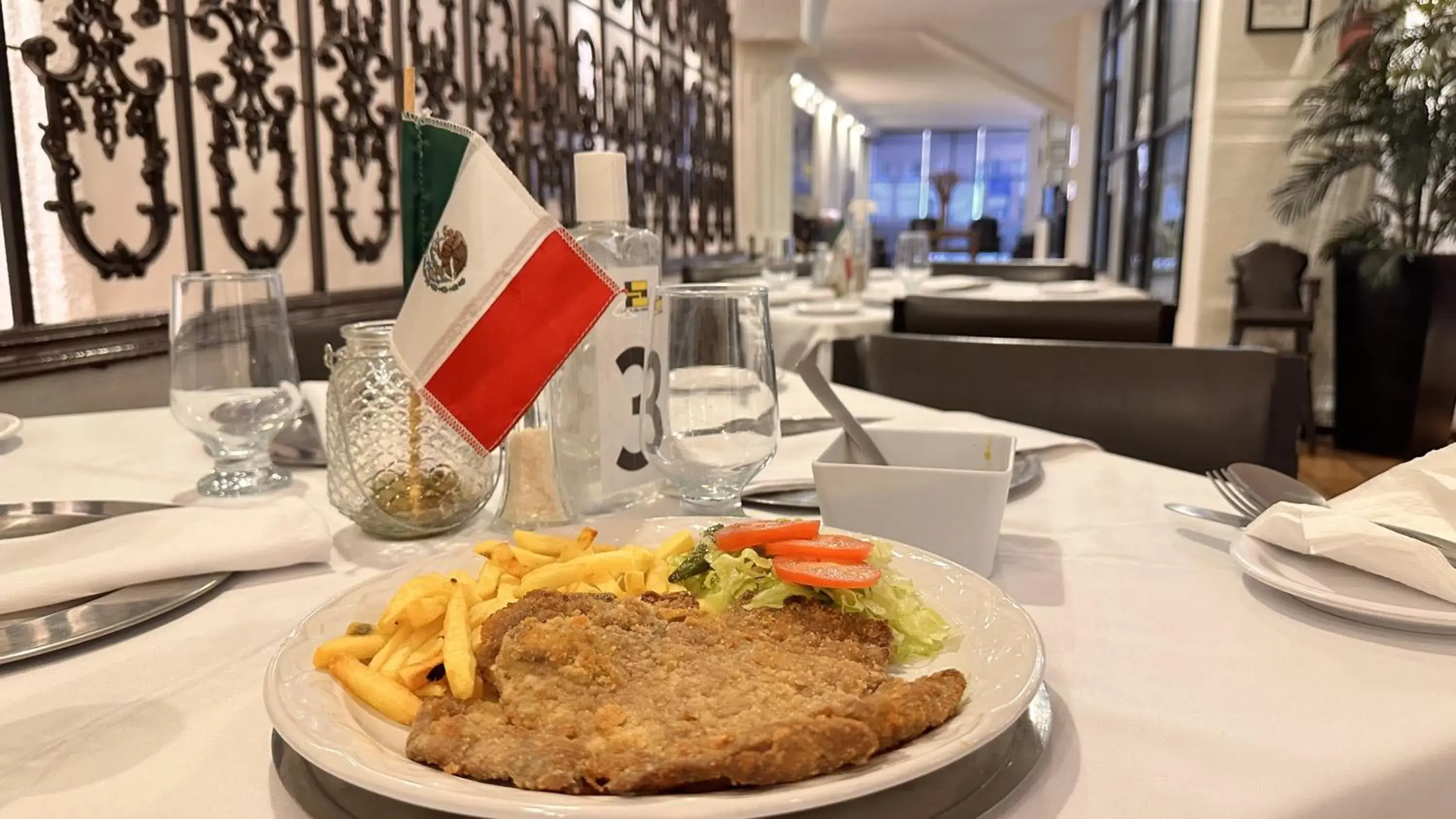 Restaurant/places to eat in Hotel del Fresno Restaurant/places to eat in Hotel del Fresno