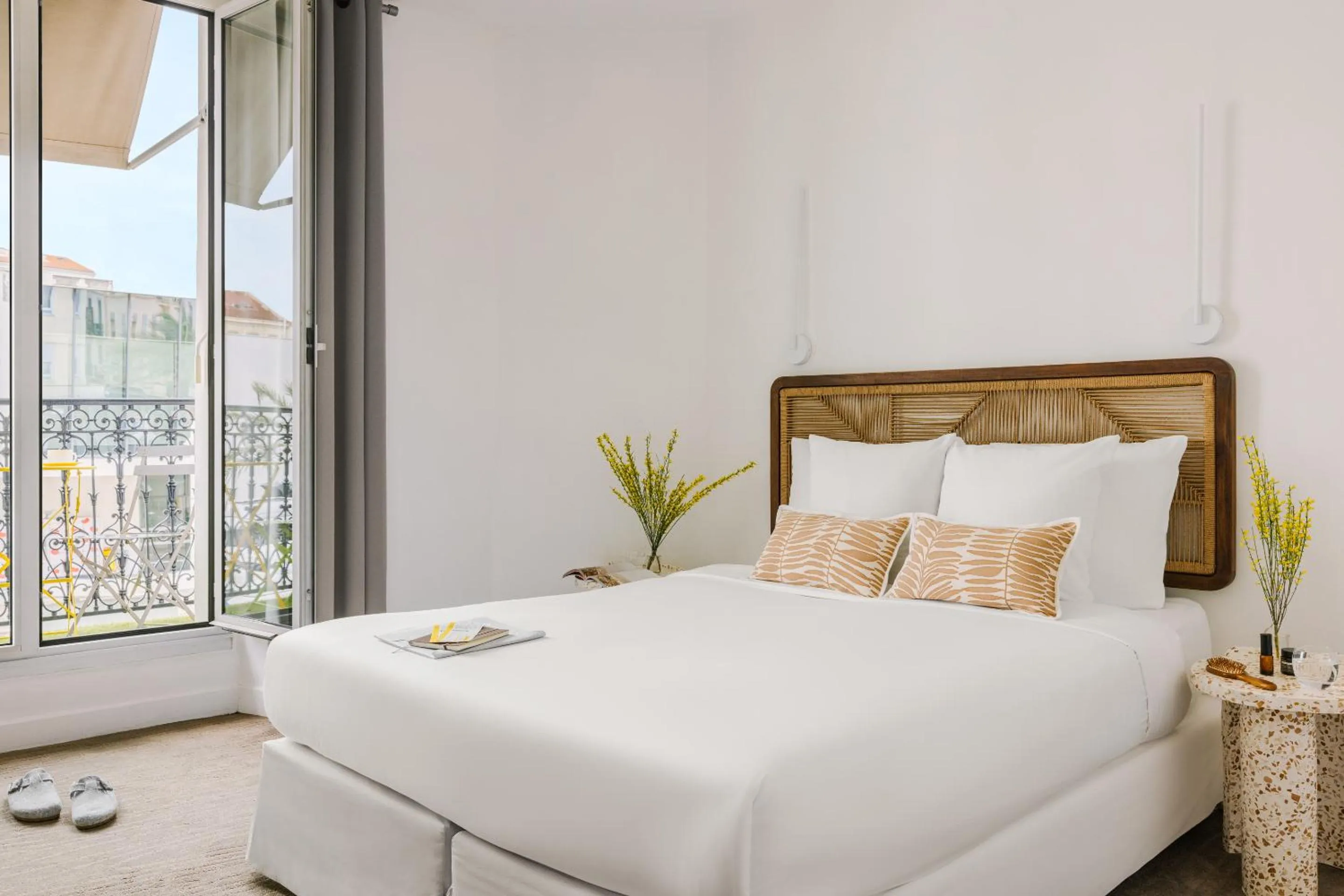 Yelo Lumière powered by Sonder