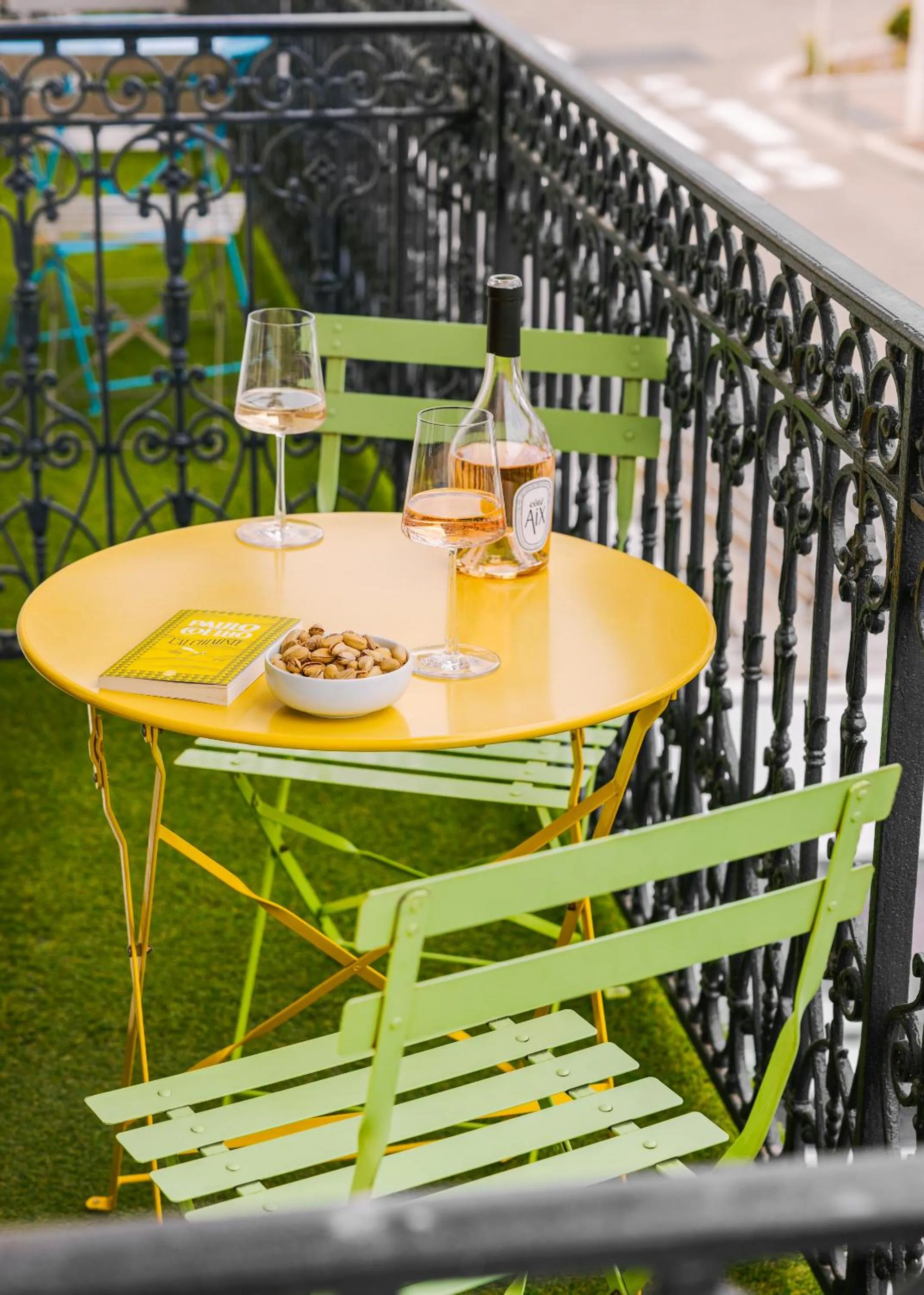 Yelo Lumière powered by Sonder