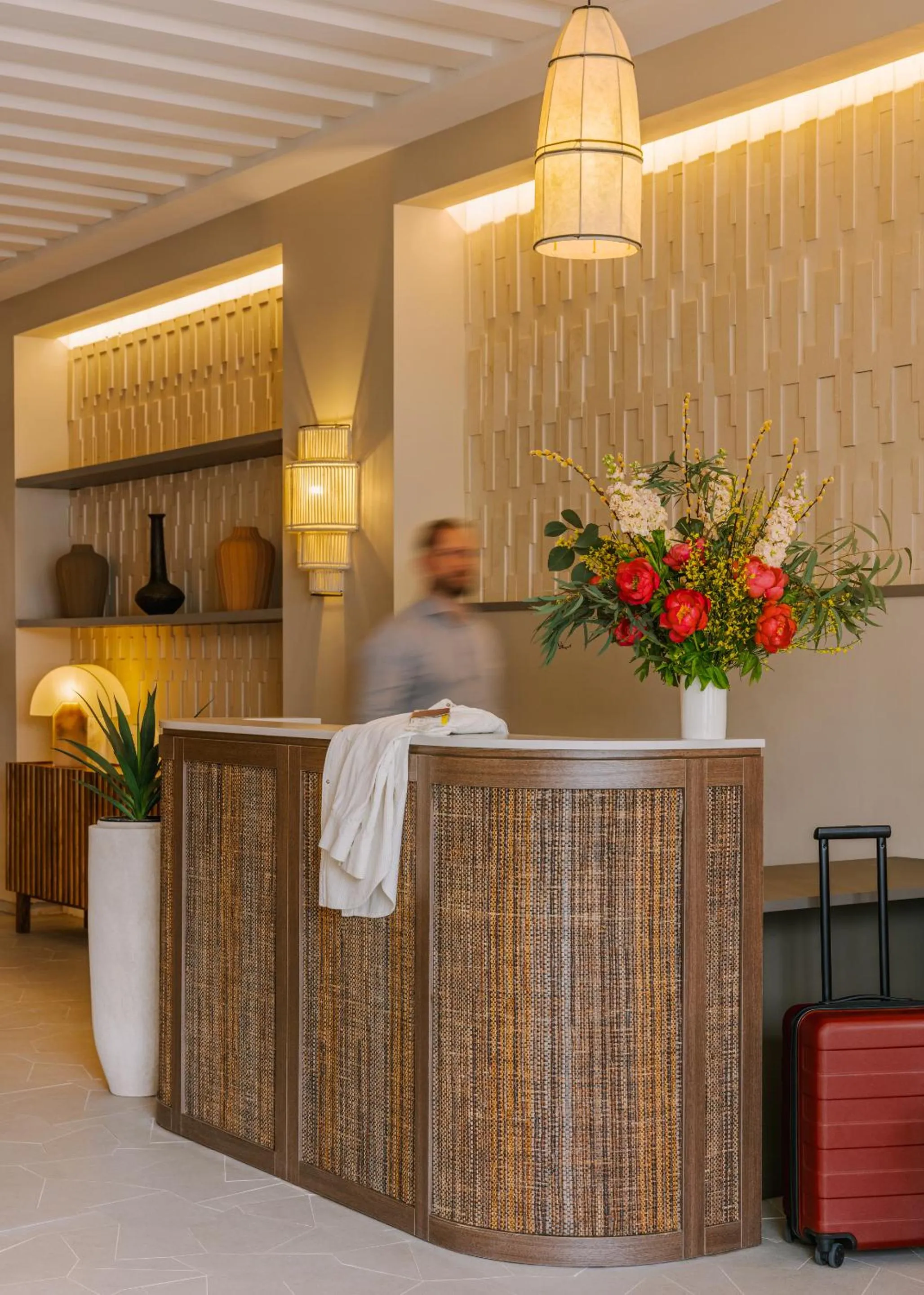 Yelo Lumière powered by Sonder