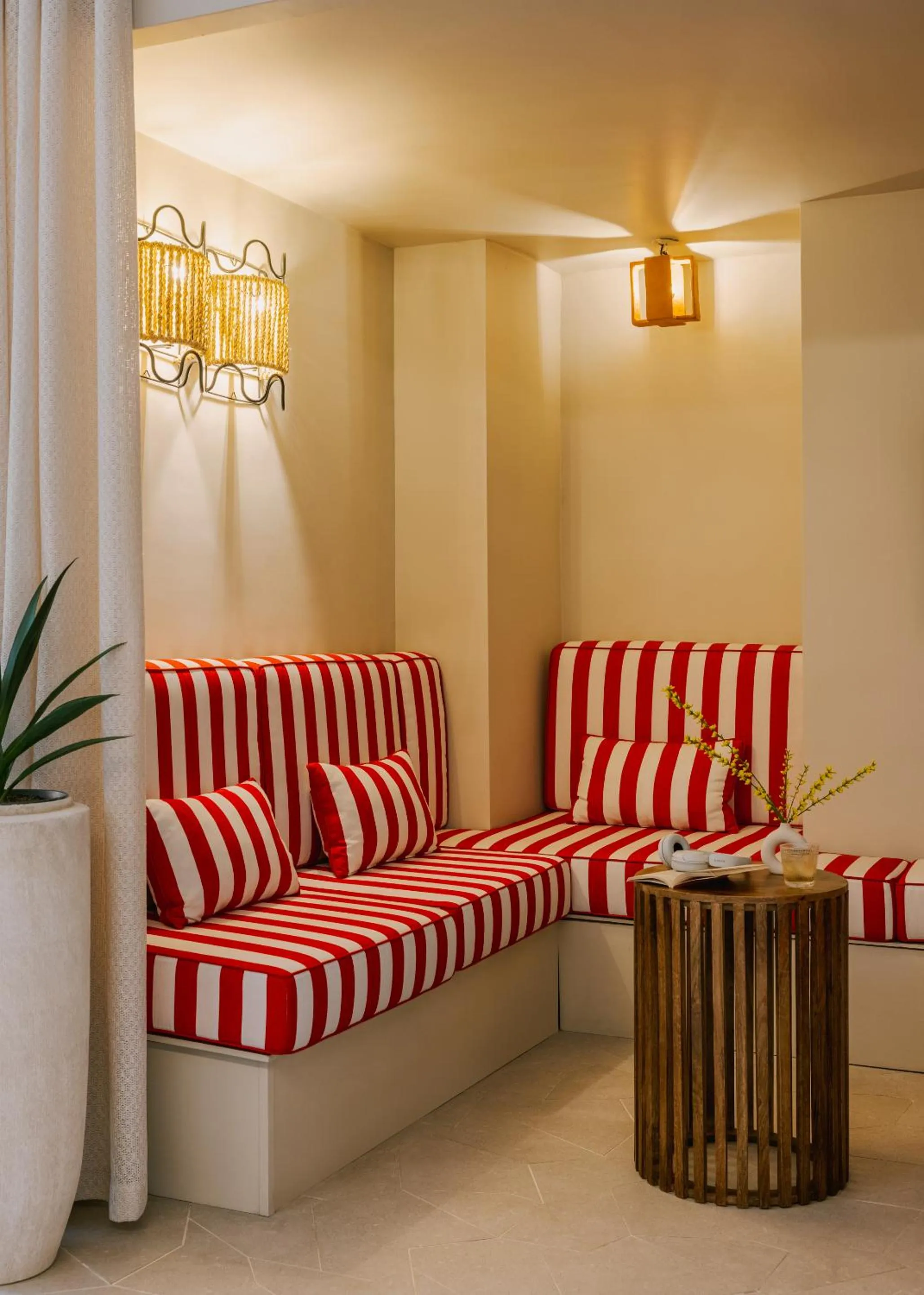 Yelo Lumière powered by Sonder