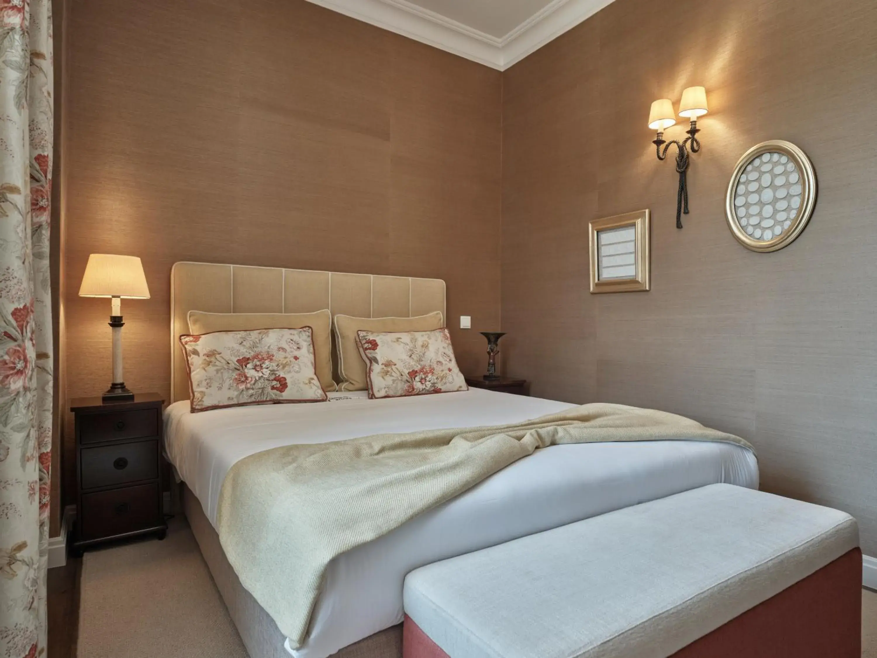 Double Room with Pool View - single occupancy in Quinta da Carlota Double Room with Pool View - single occupancy in Quinta da Carlota