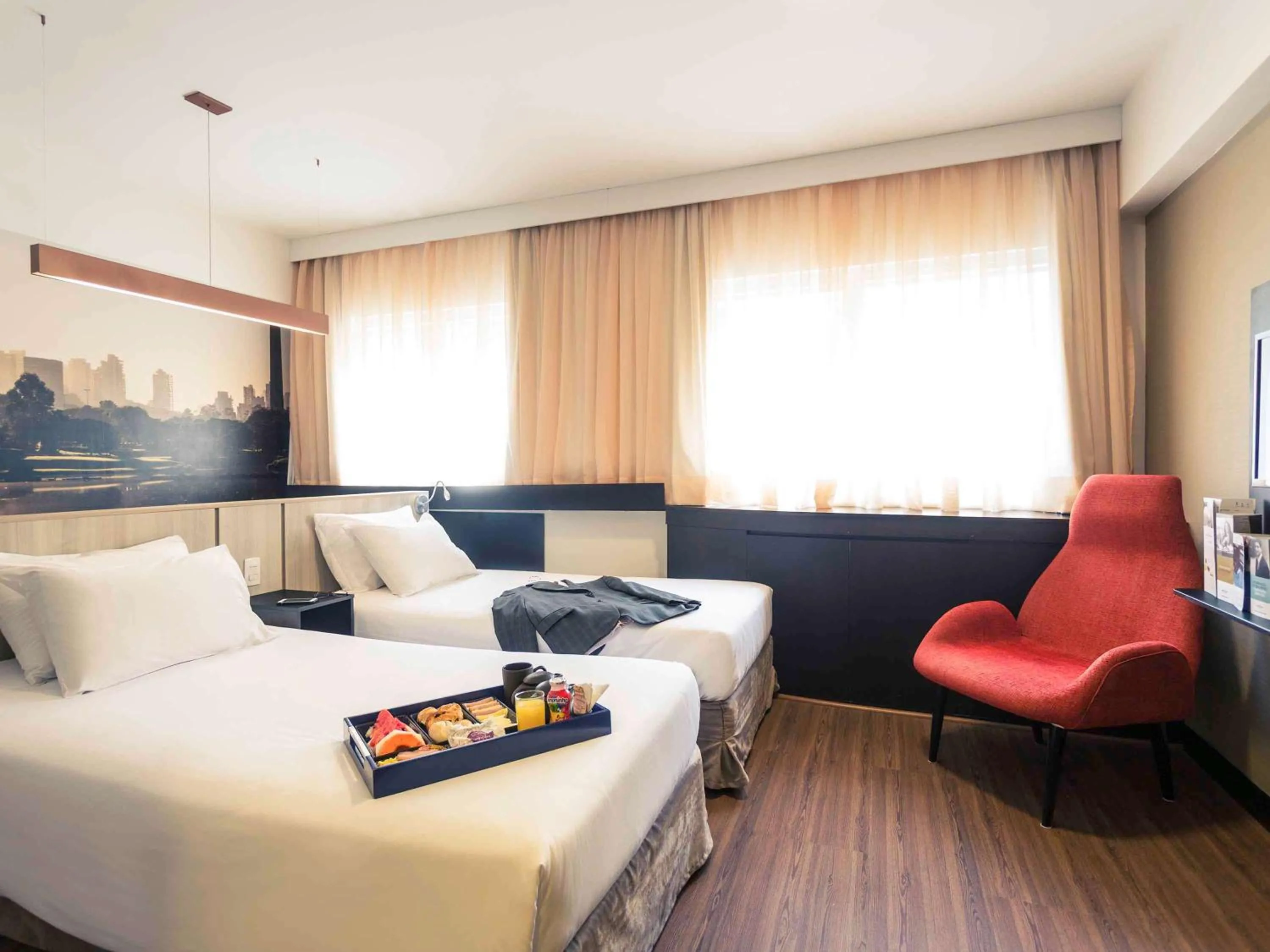 Photo of the whole room, Bed in Mercure Sao Paulo Bela Vista