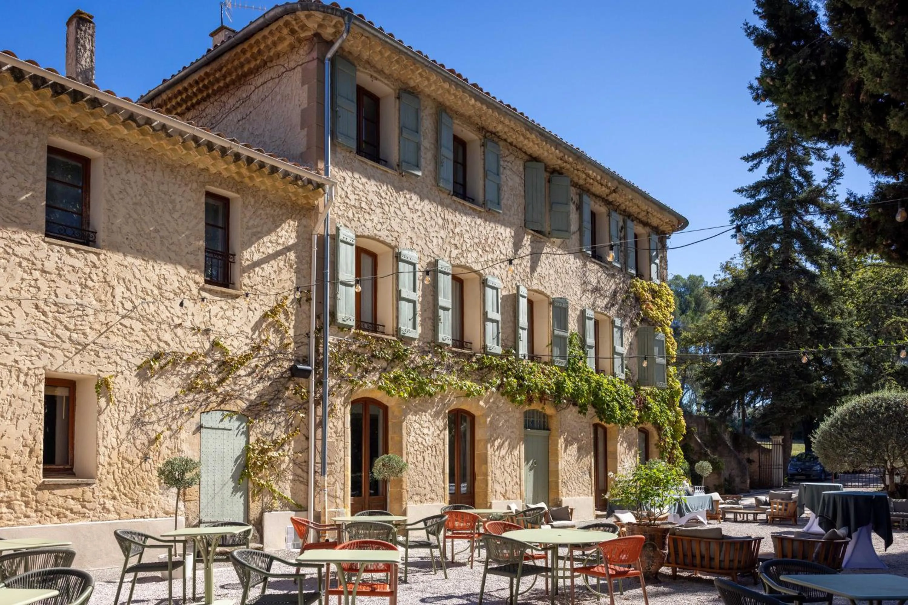 Property building in Domaine Gao