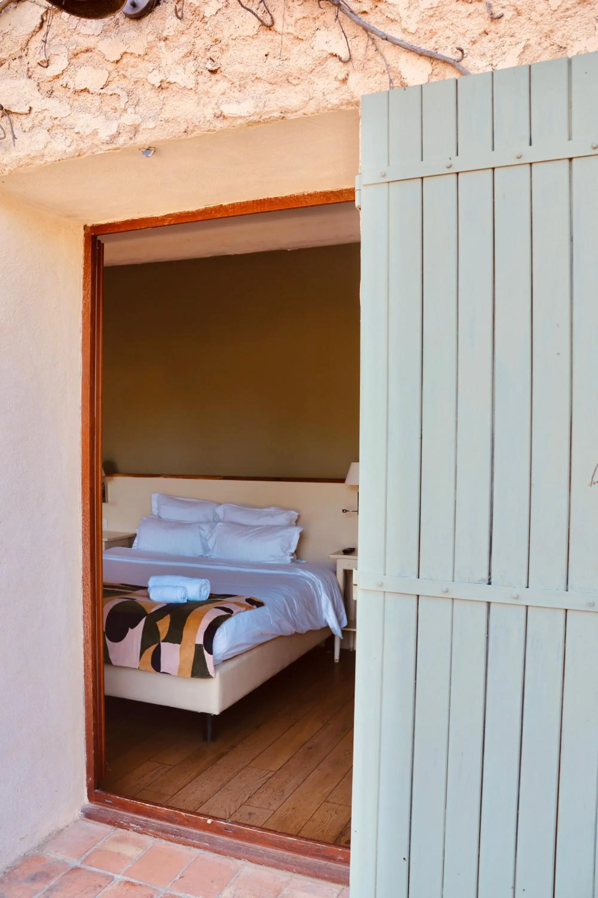 Photo of the whole room, Bed in Domaine Gao