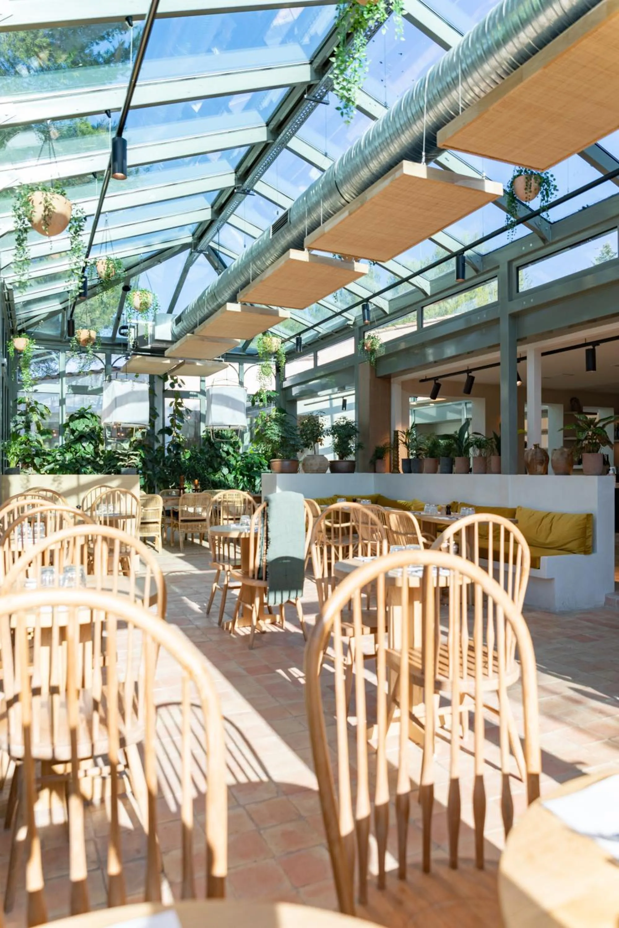 Restaurant/places to eat in Domaine Gao