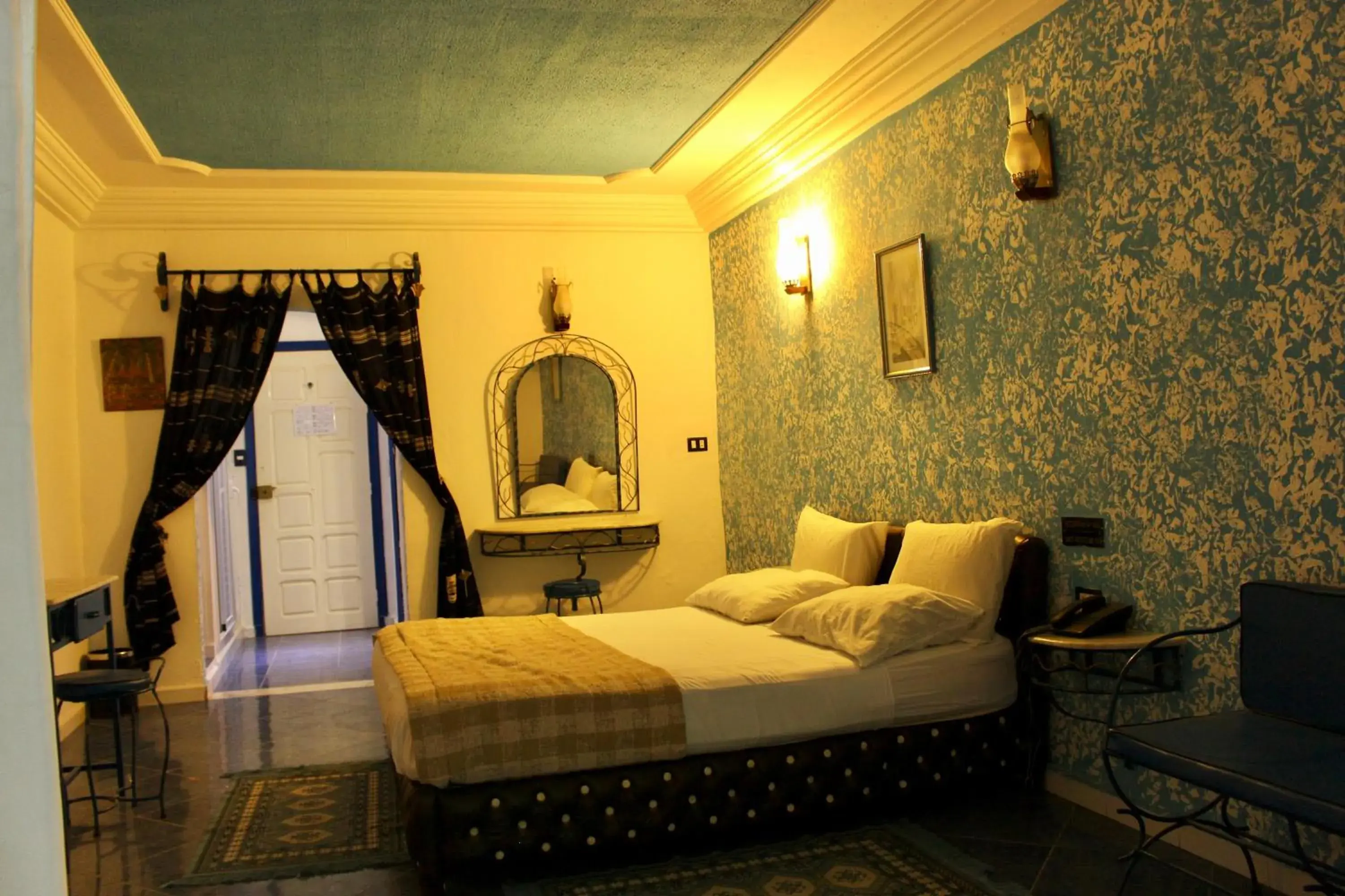 Standard Double Room in Hotel DONIA Standard Double Room in Hotel DONIA