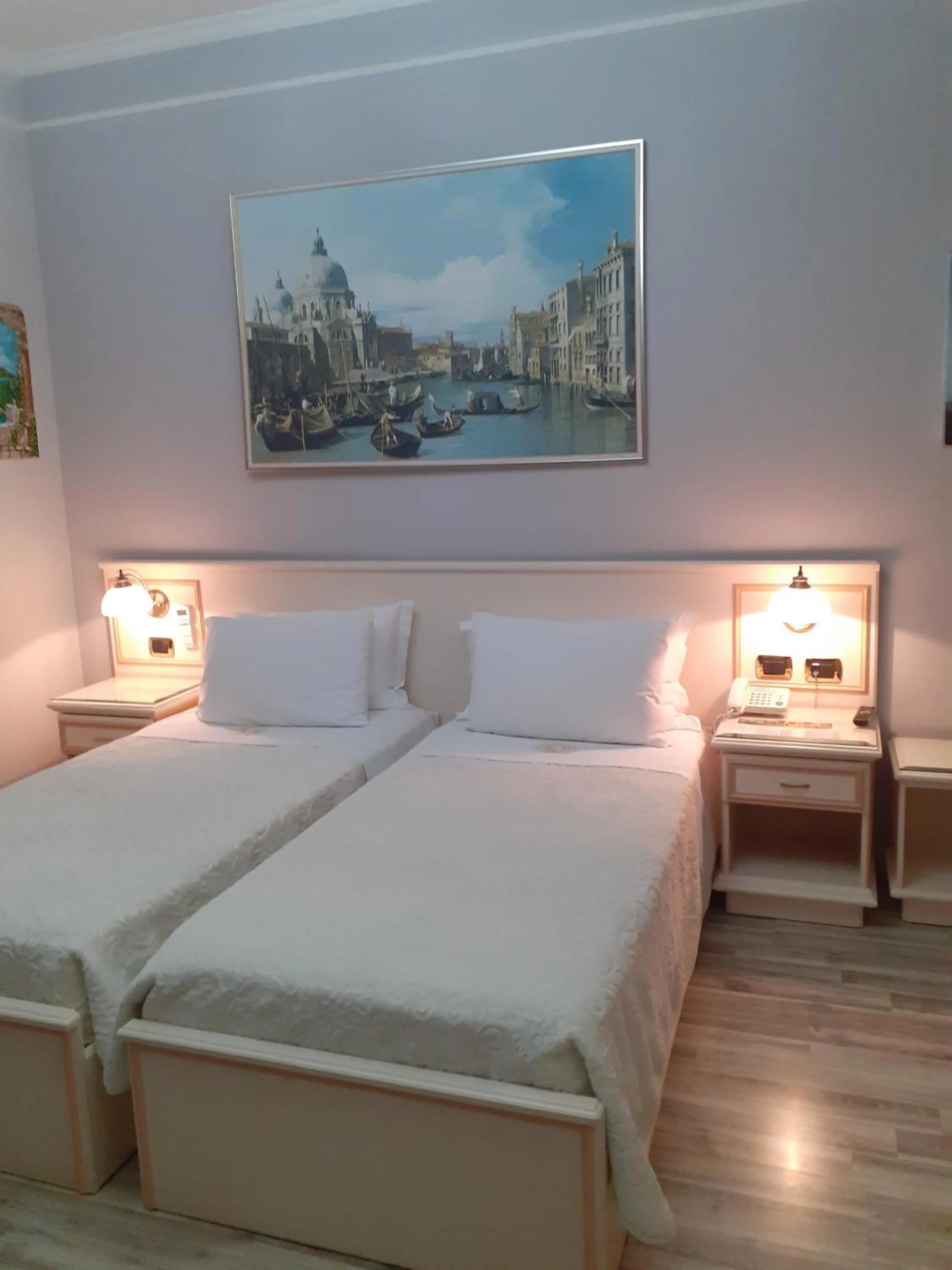 Bed in Hotel Guri