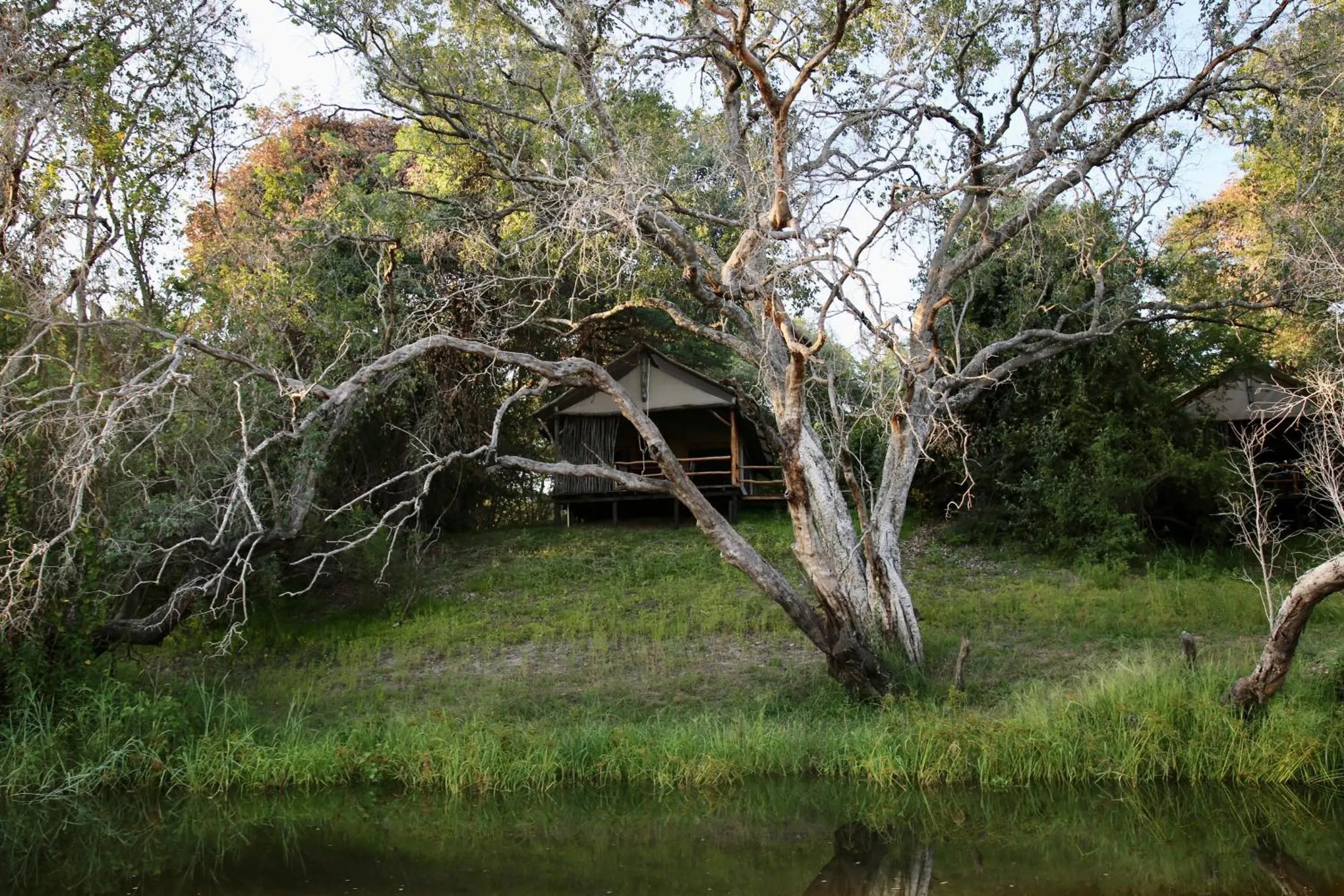 Day in Zambezi Dusk River Facing-all inclusive-Luxury Accommodation