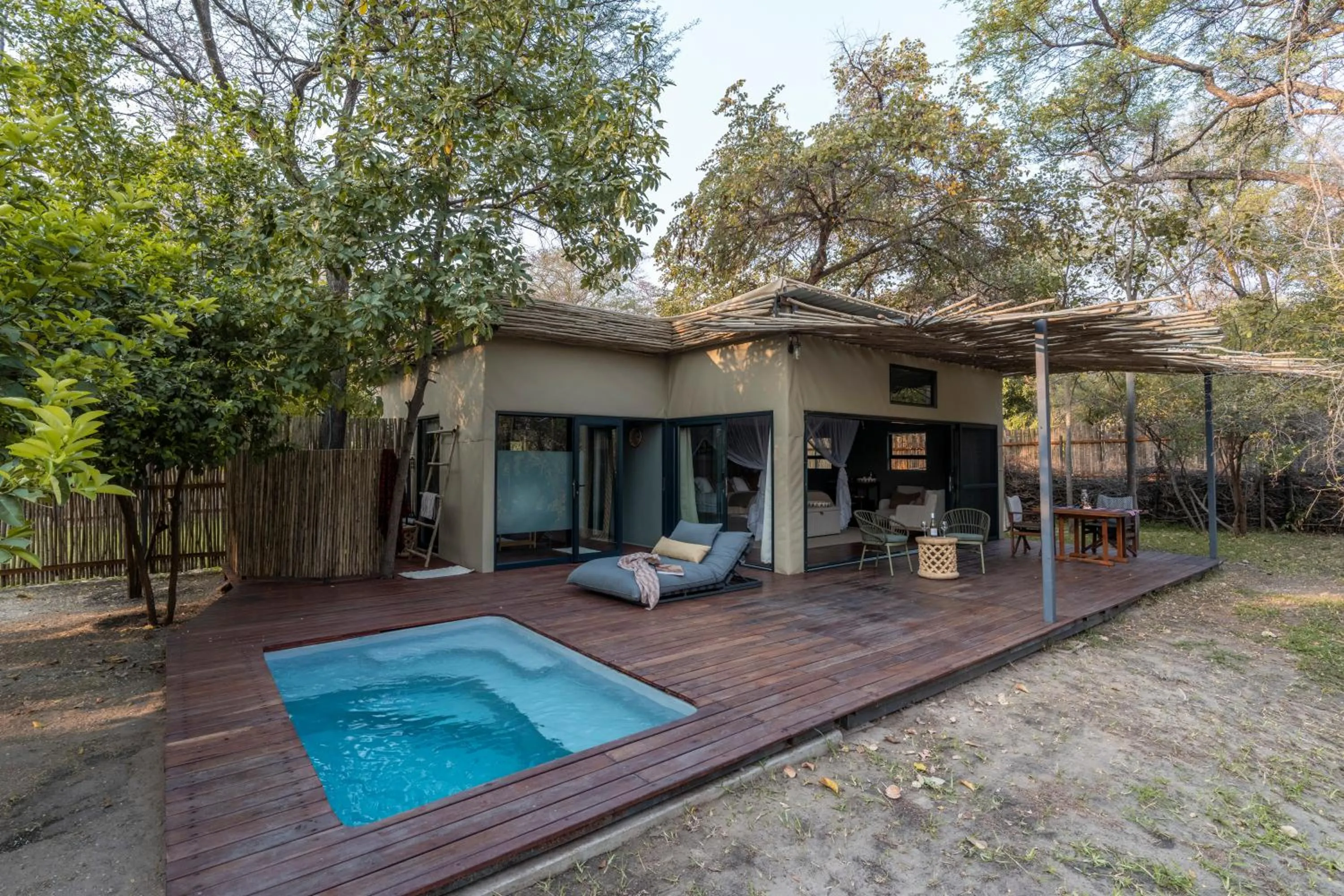 Property building in Zambezi Dusk River Facing-all inclusive-Luxury Accommodation