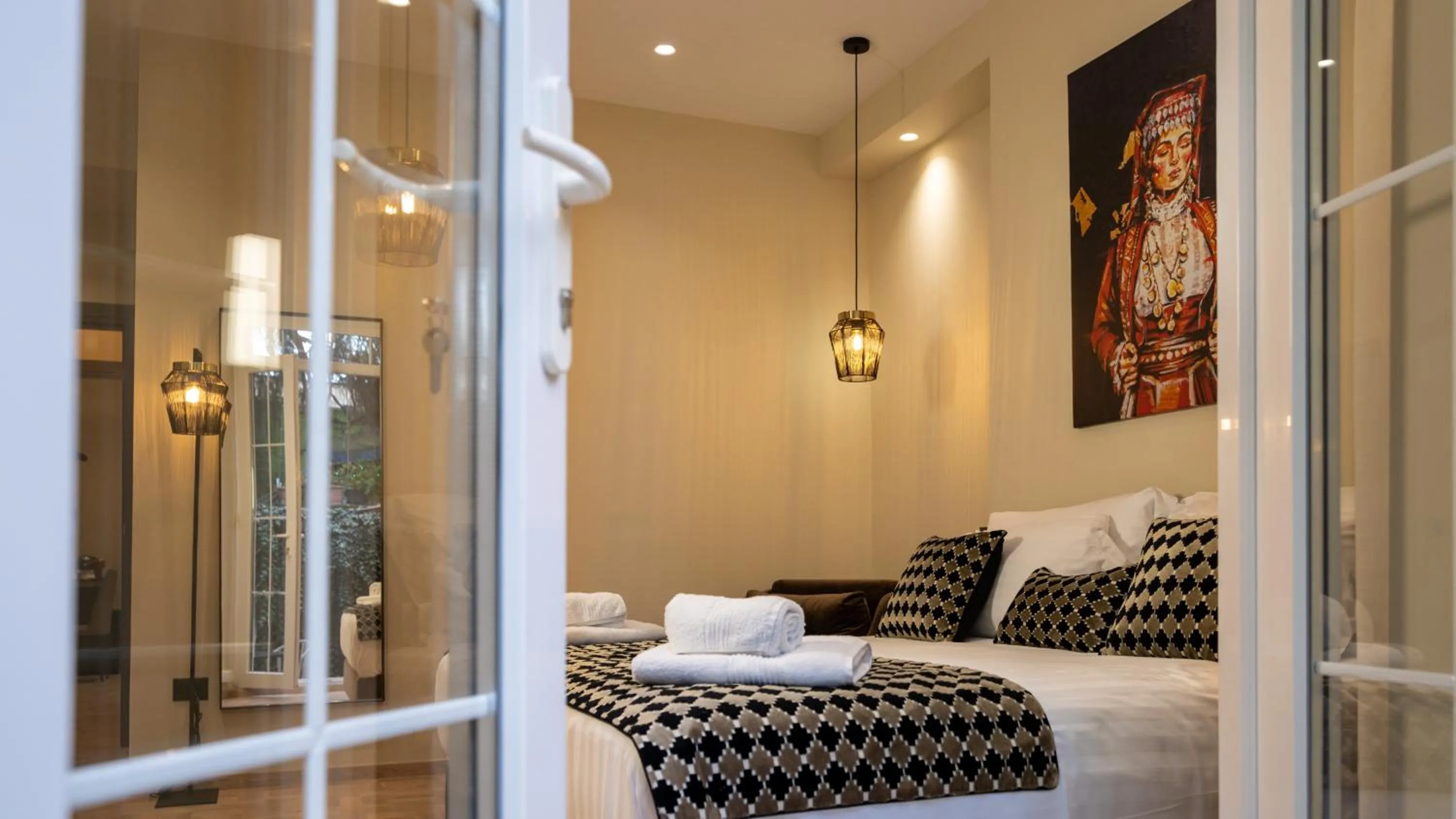 CLOUD 5 Blloku Rooms Tirana