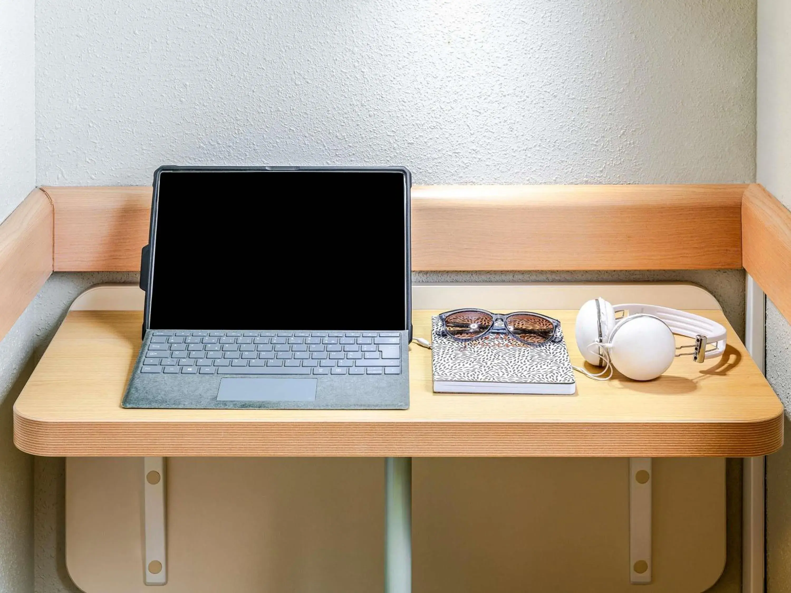 Bedroom in Ibis Budget Bilbao Barakaldo Bedroom in Ibis Budget Bilbao Barakaldo