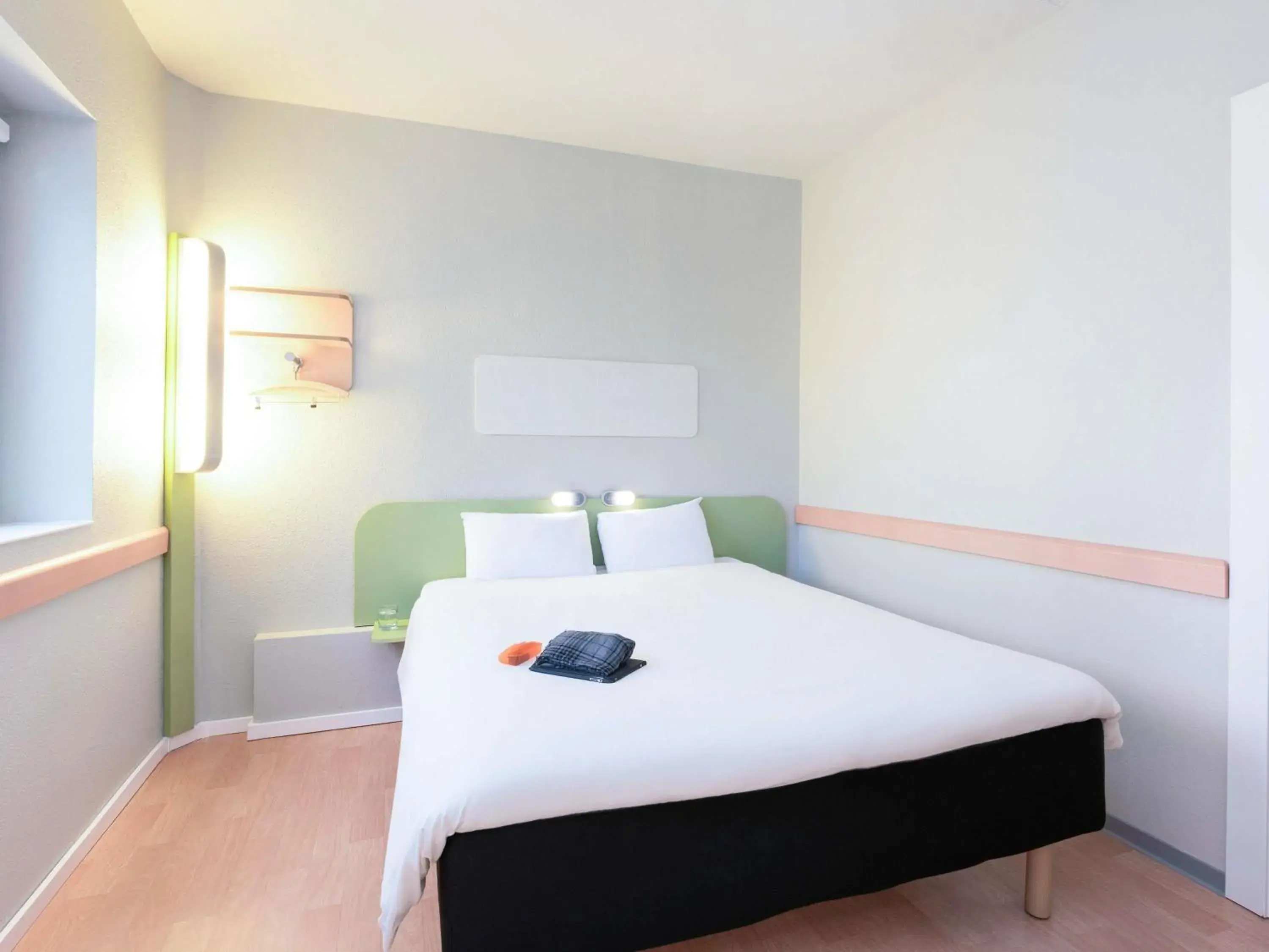 Bedroom, Bed in Ibis Budget Bilbao Barakaldo Bedroom, Bed in Ibis Budget Bilbao Barakaldo