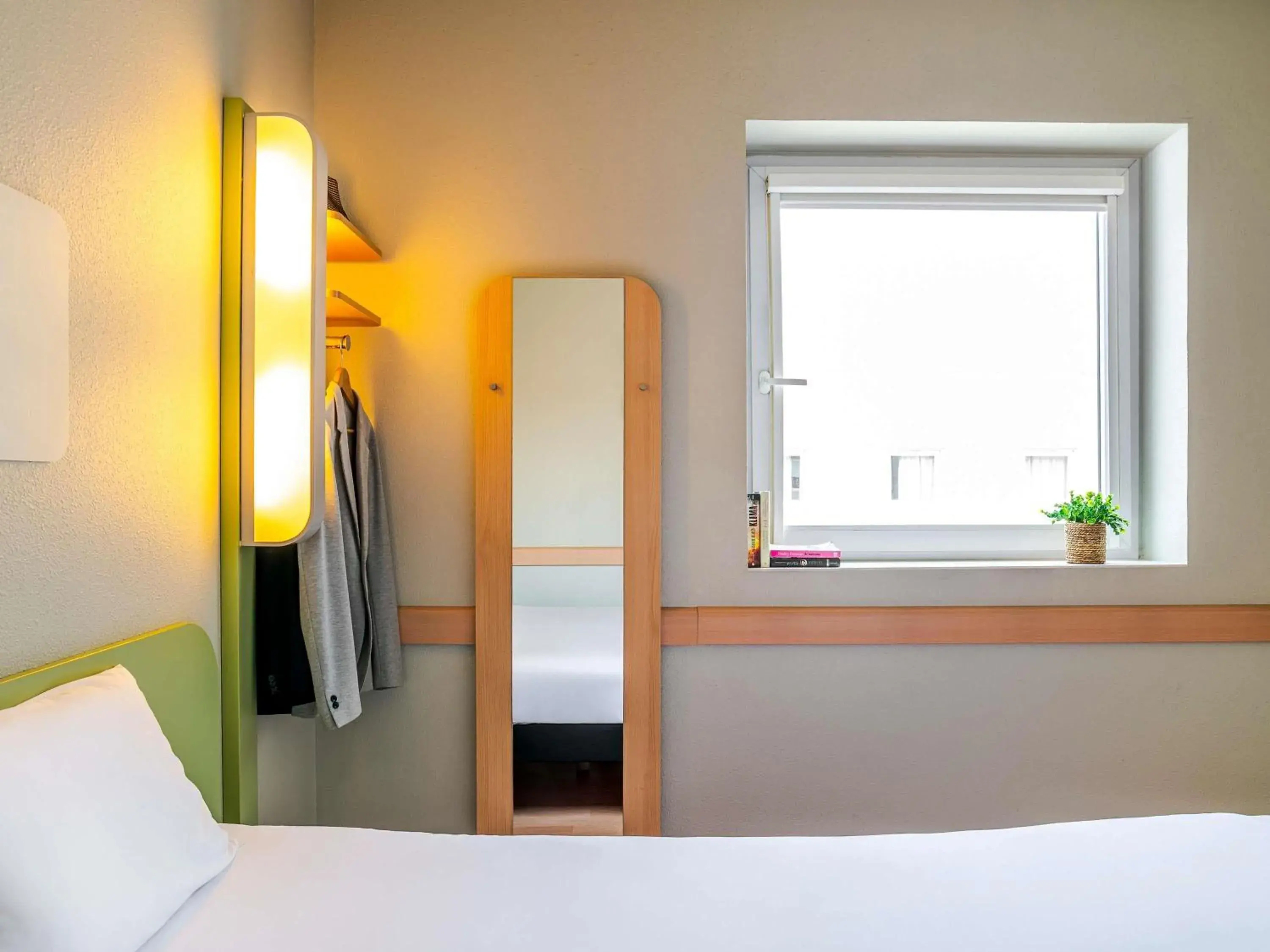Bedroom, Bed in Ibis Budget Bilbao Barakaldo Bedroom, Bed in Ibis Budget Bilbao Barakaldo