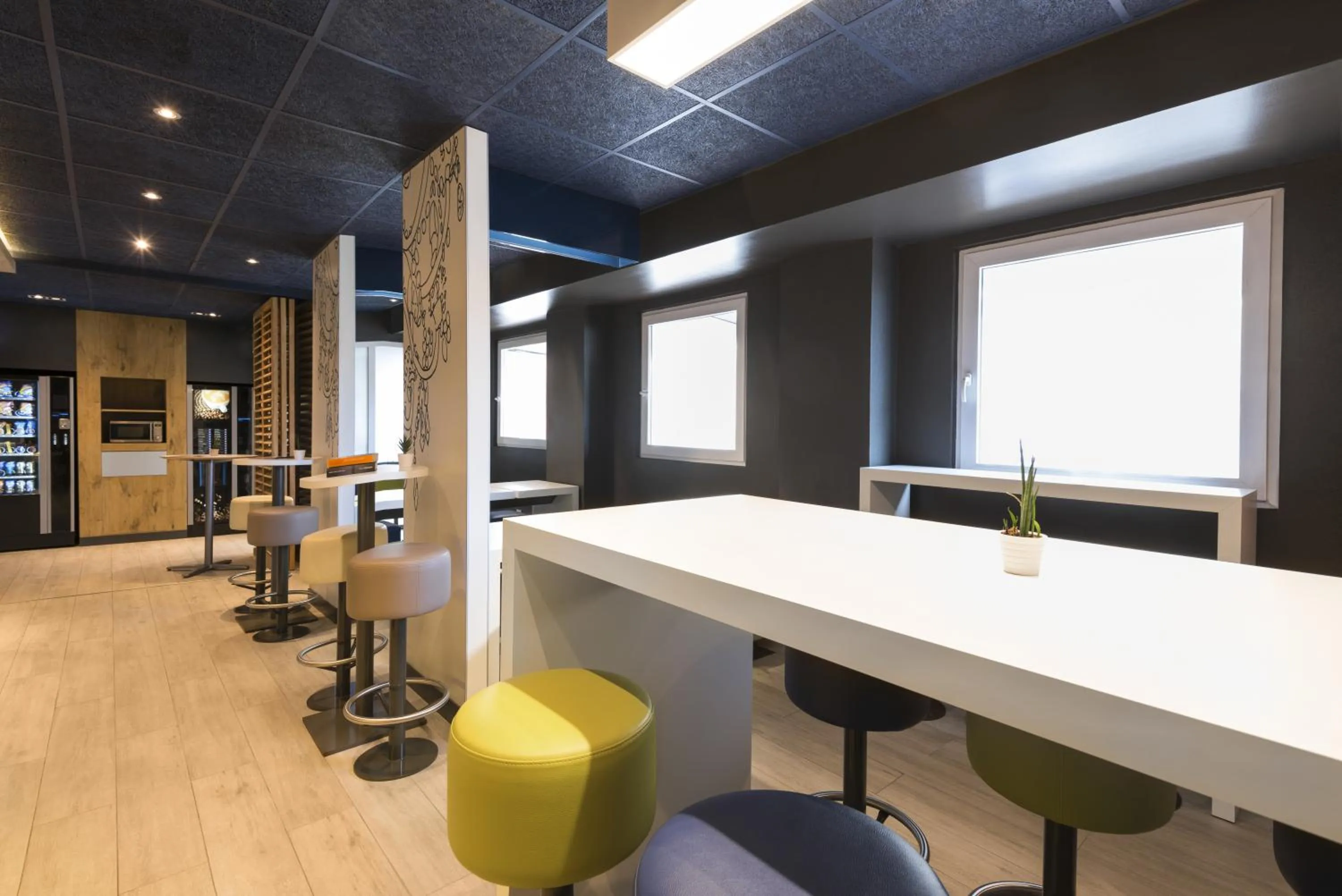Lounge or bar in Ibis Budget Bilbao Barakaldo
