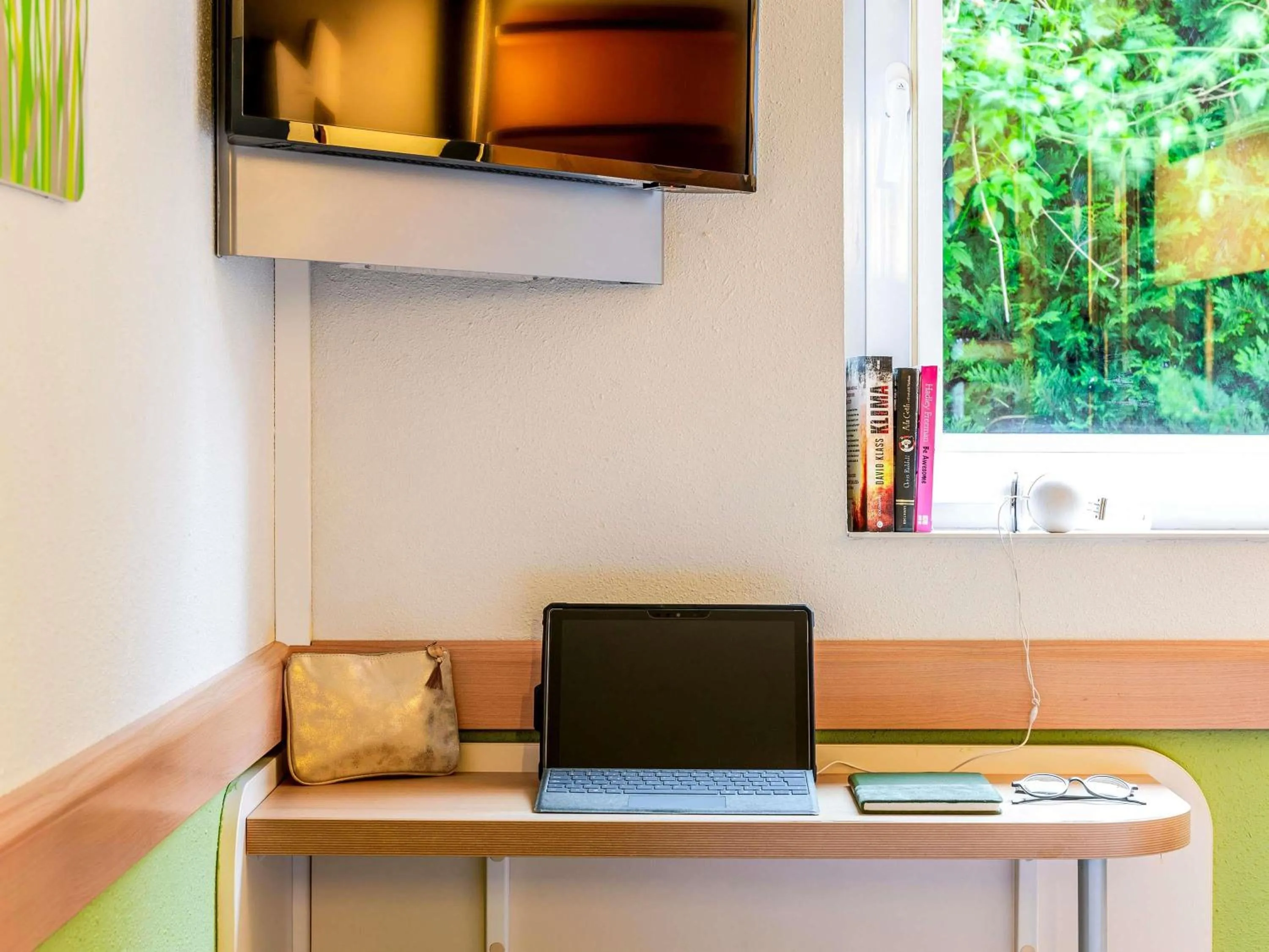 Bedroom in Ibis Budget Bilbao Barakaldo