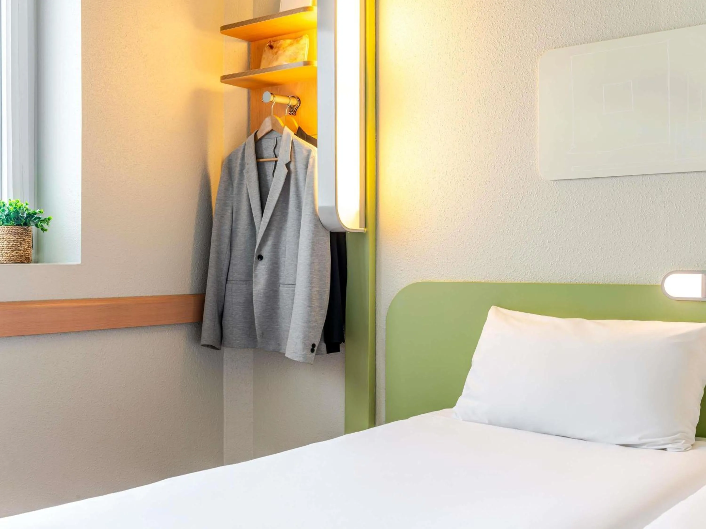 Bedroom, Bed in Ibis Budget Bilbao Barakaldo