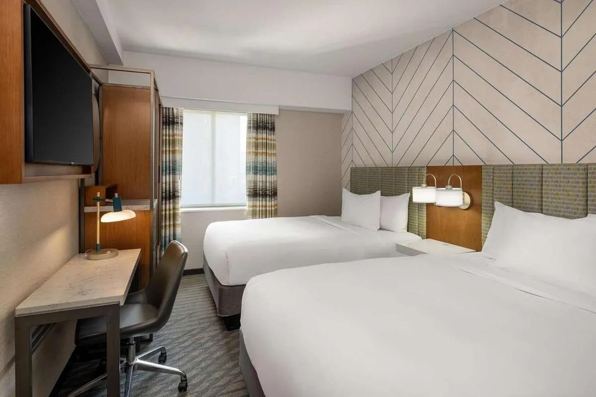 Bed in Hampton Inn Long Island City NY