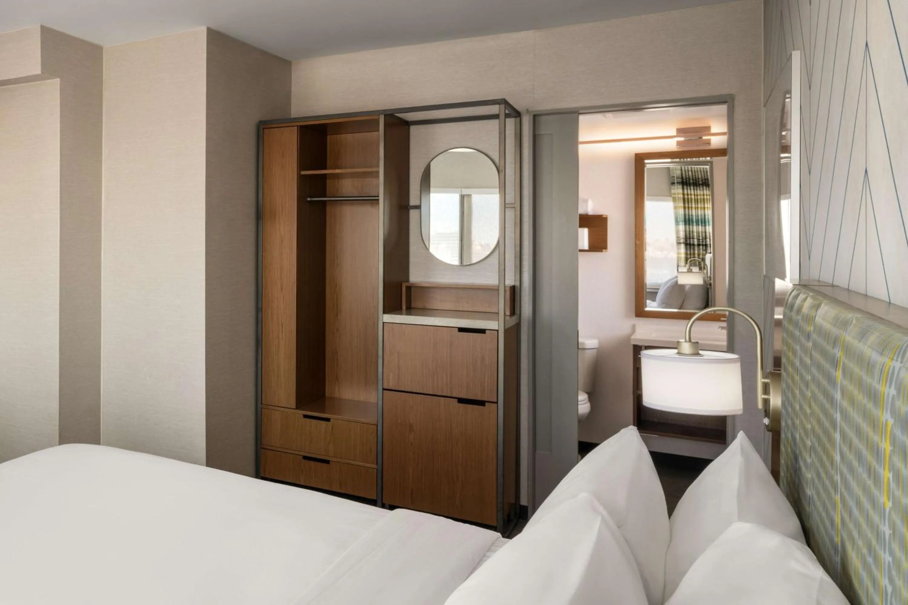 Bedroom, Bed in The Nedia, BW Signature Collection