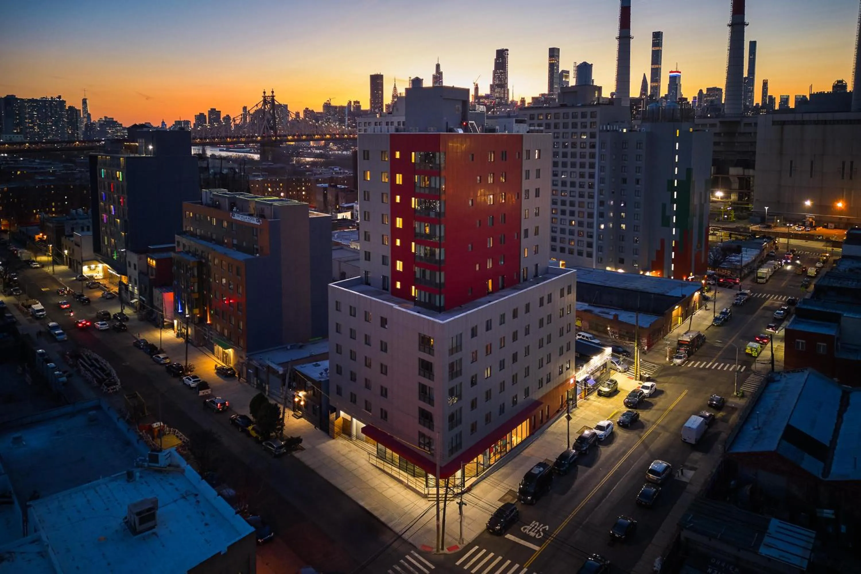 The Nedia, BW Signature Collection