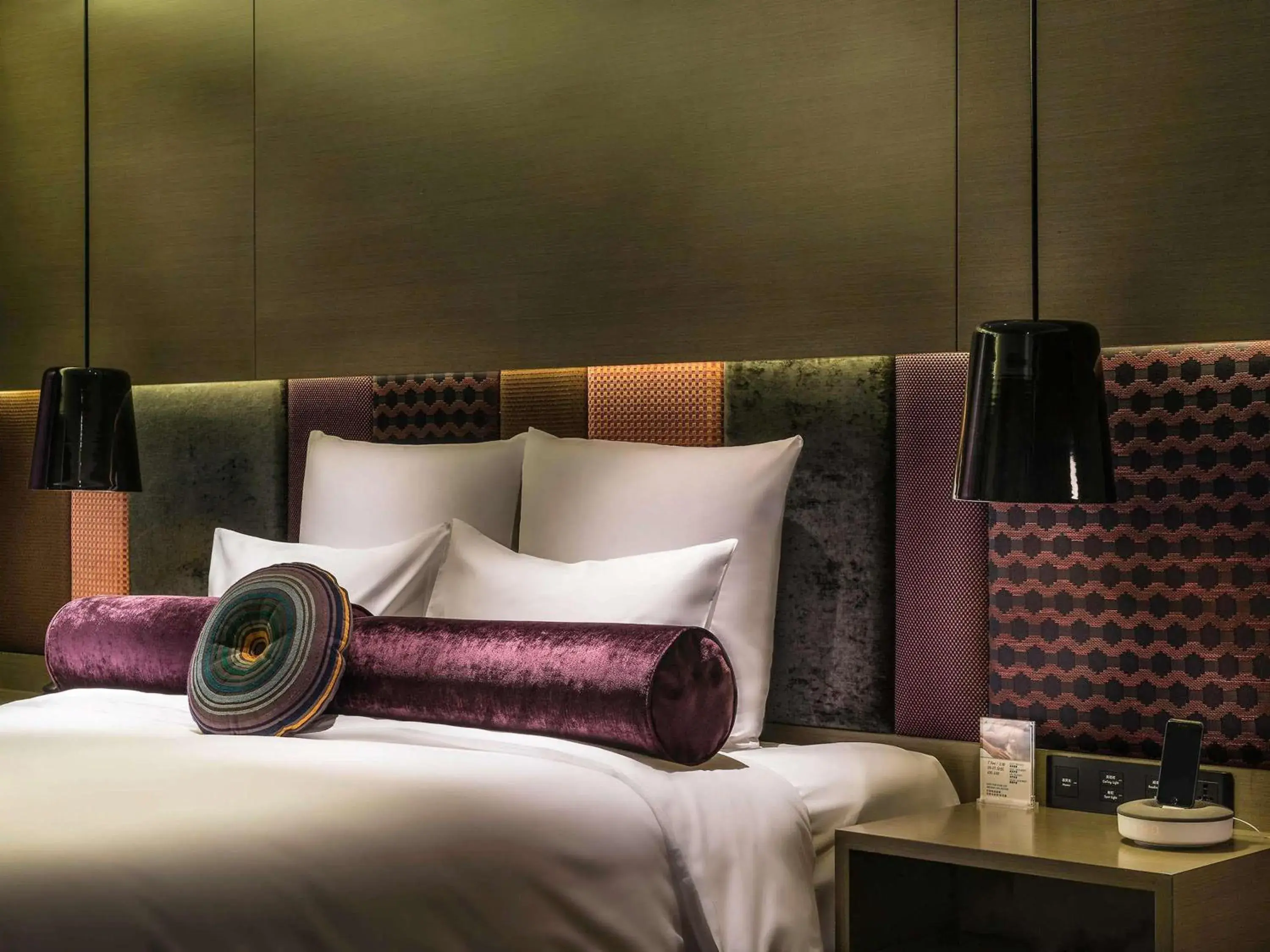 Bedroom, Bed in Pullman Nanjing Lukou Airport Bedroom, Bed in Pullman Nanjing Lukou Airport