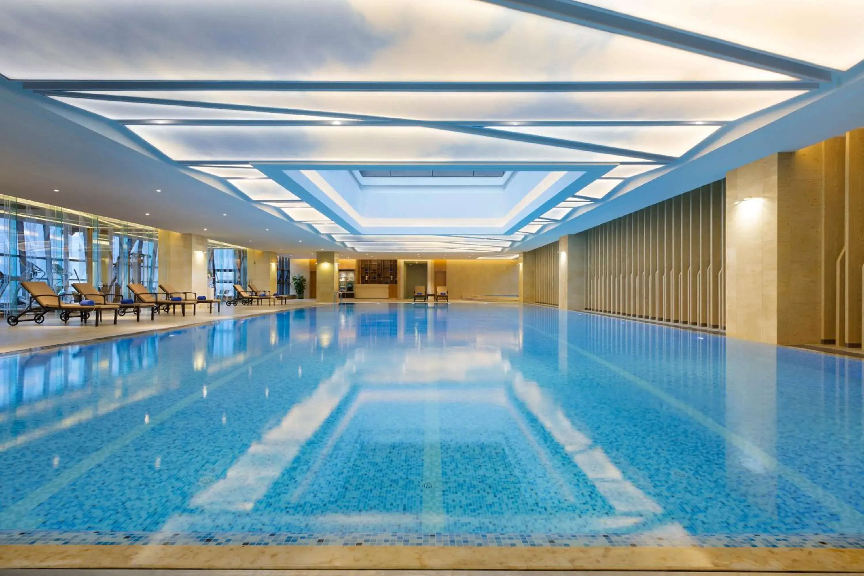 Swimming pool in Pullman Wenzhou Swimming pool in Pullman Wenzhou