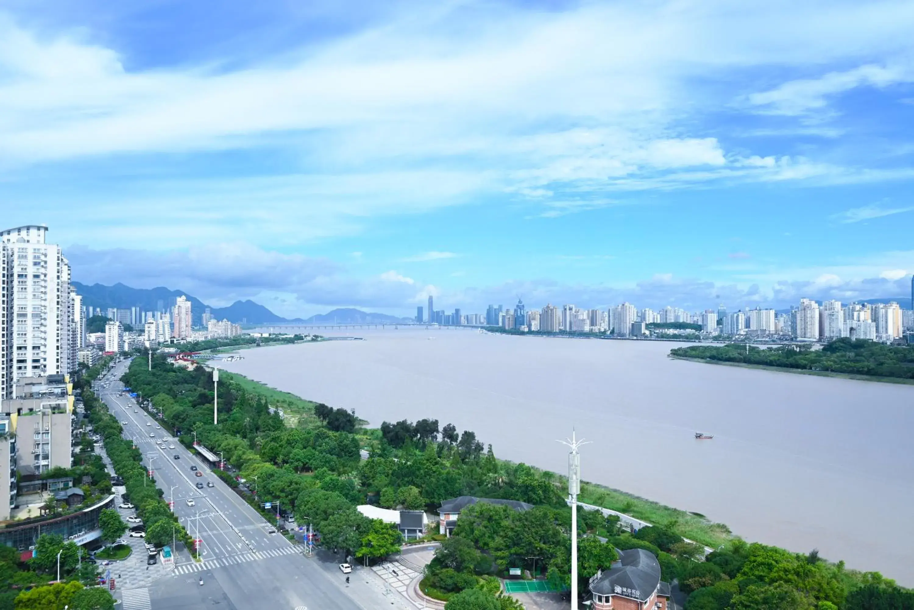 River view in Pullman Wenzhou River view in Pullman Wenzhou