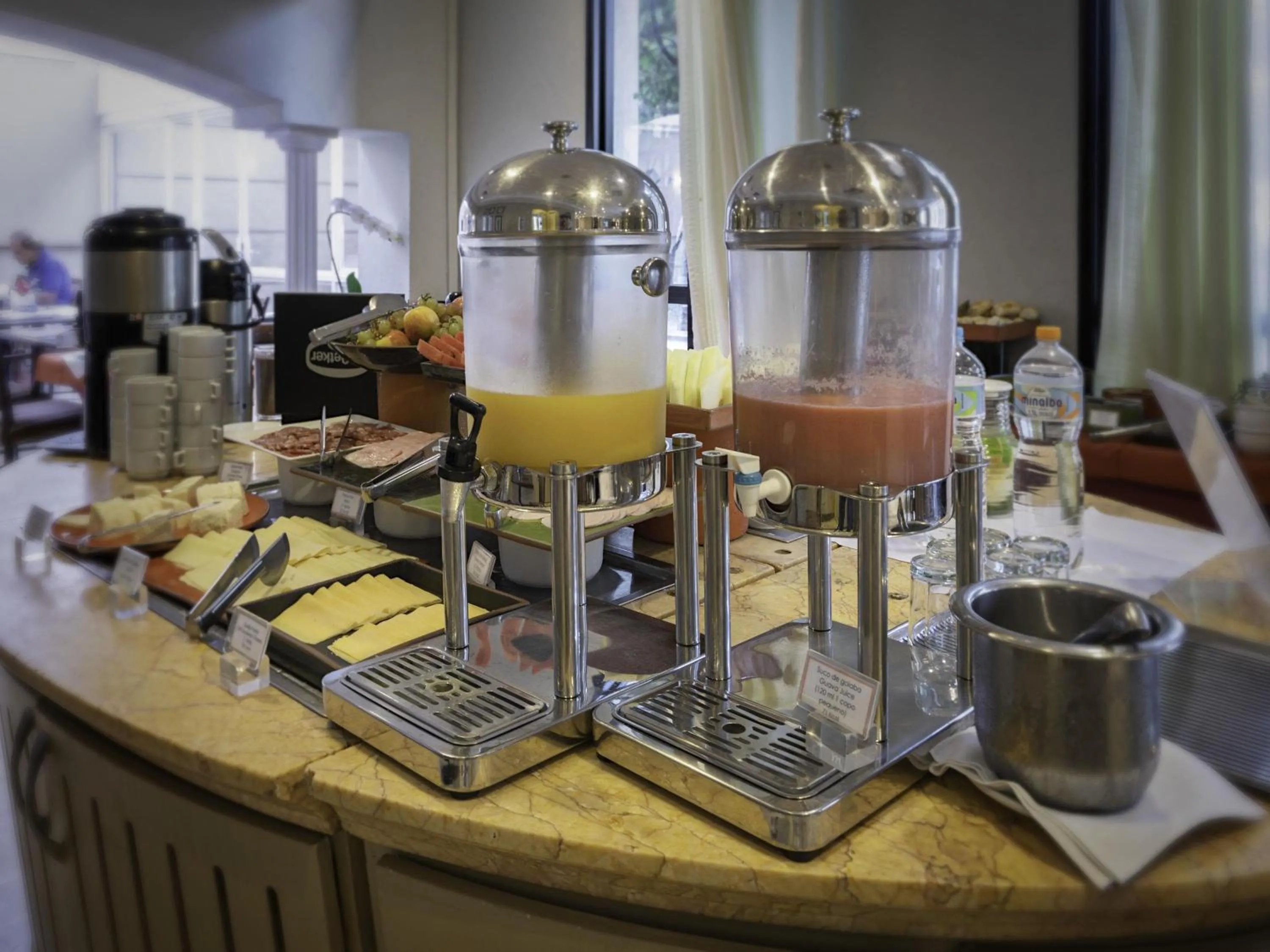 Restaurant/places to eat in Mercure Sao Paulo Pinheiros