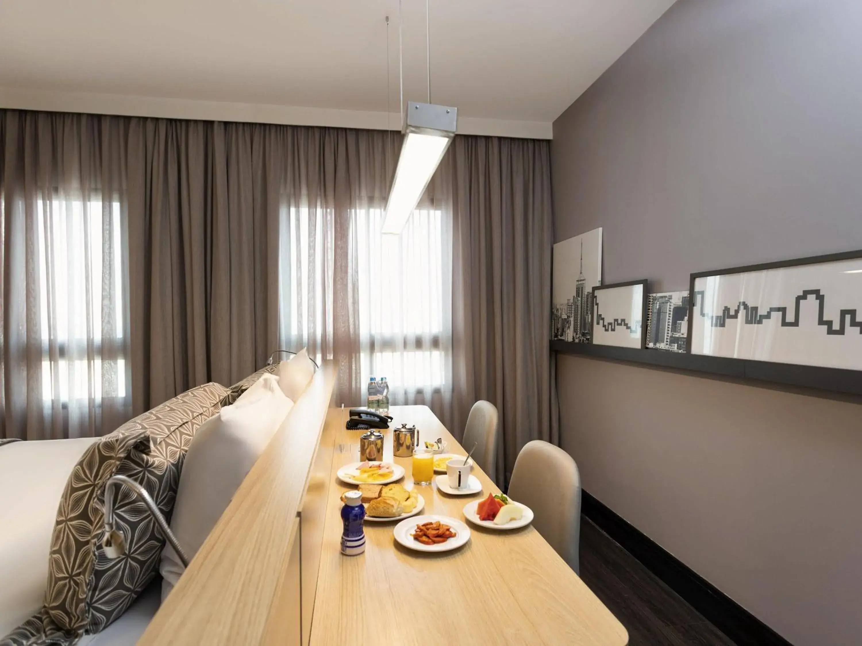 Bedroom in Mercure Sao Paulo Pinheiros Bedroom in Mercure Sao Paulo Pinheiros