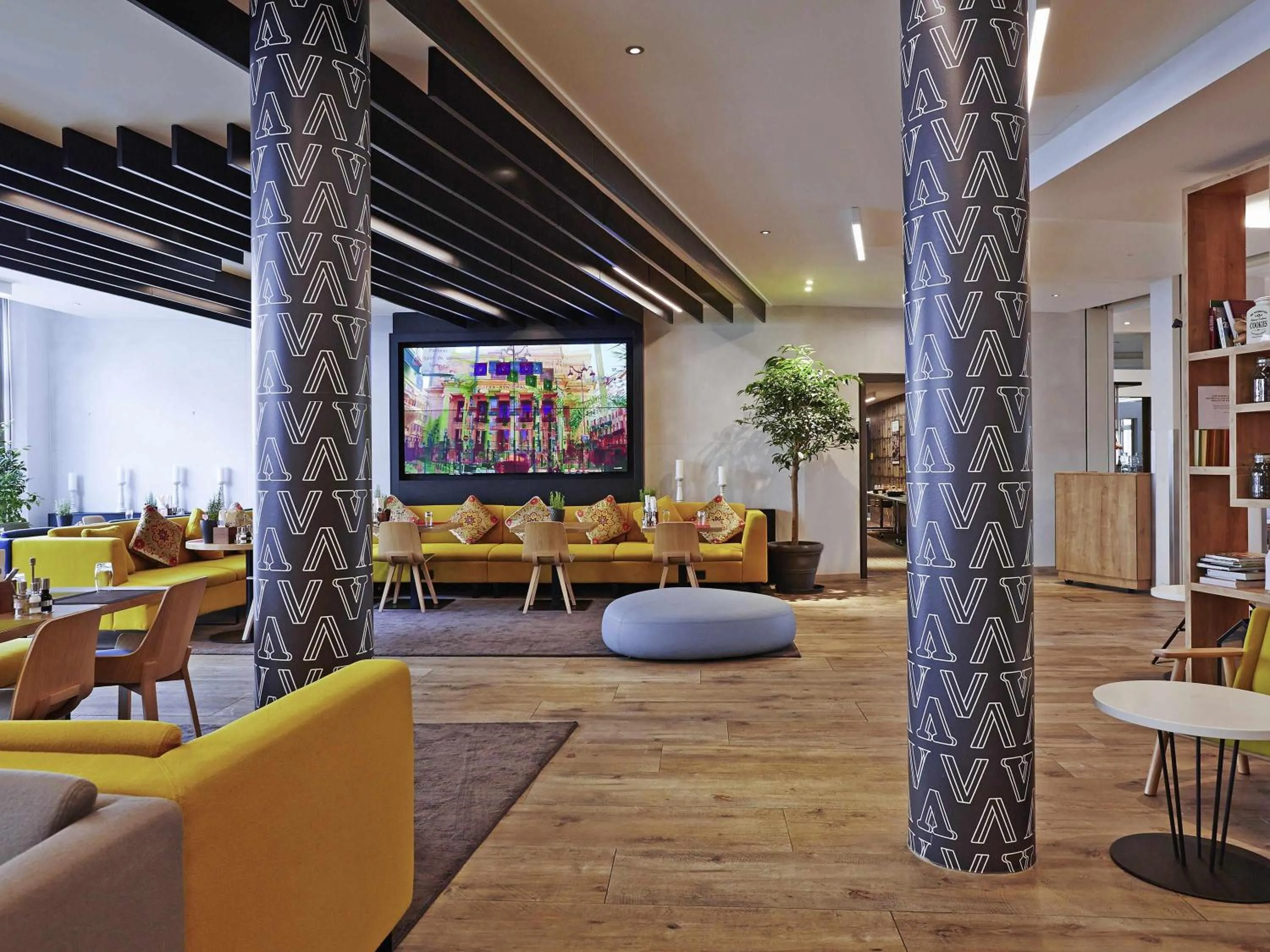 Restaurant/places to eat in Novotel München City Arnulfpark