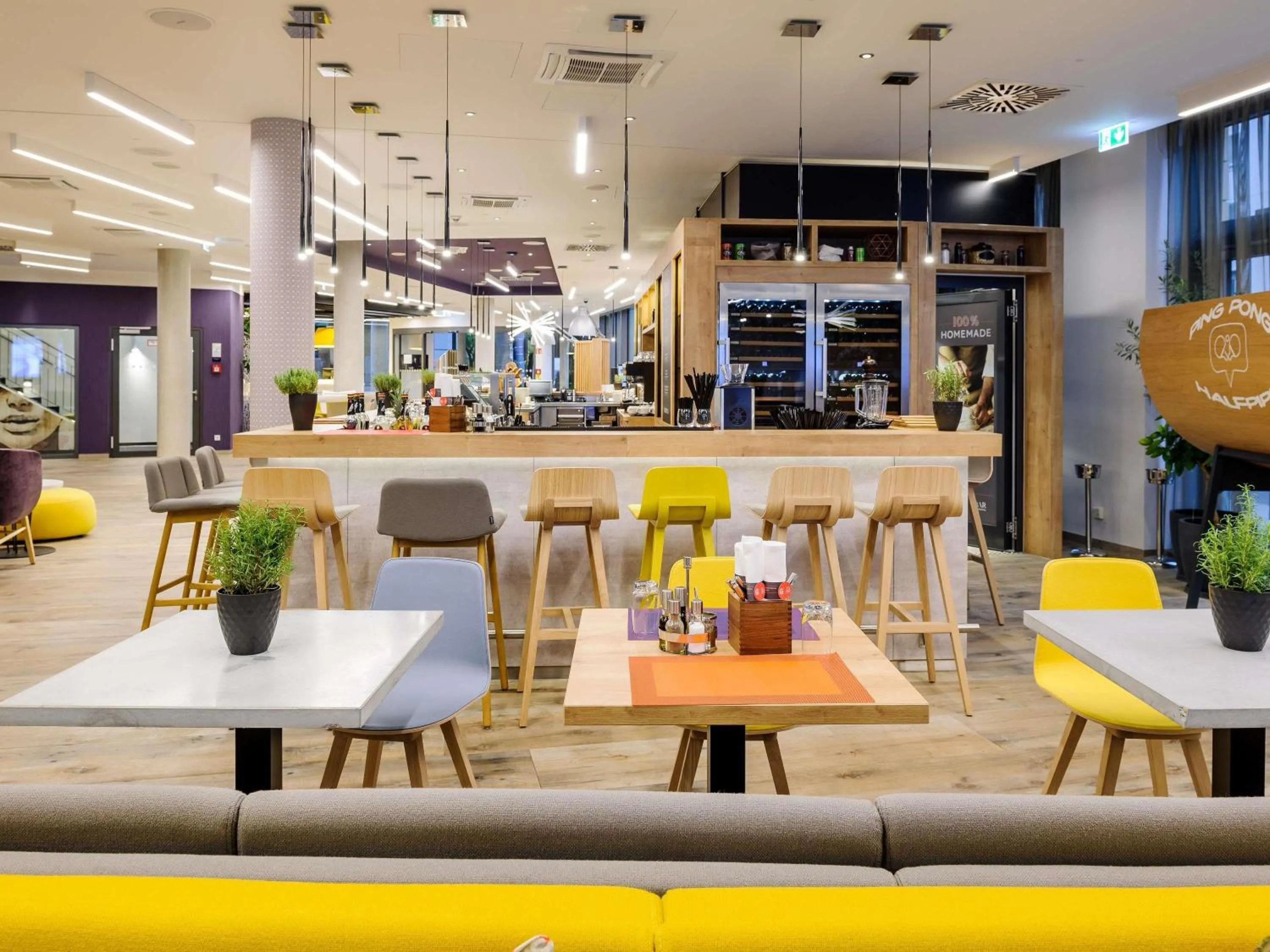 Restaurant/places to eat in Novotel München City Arnulfpark